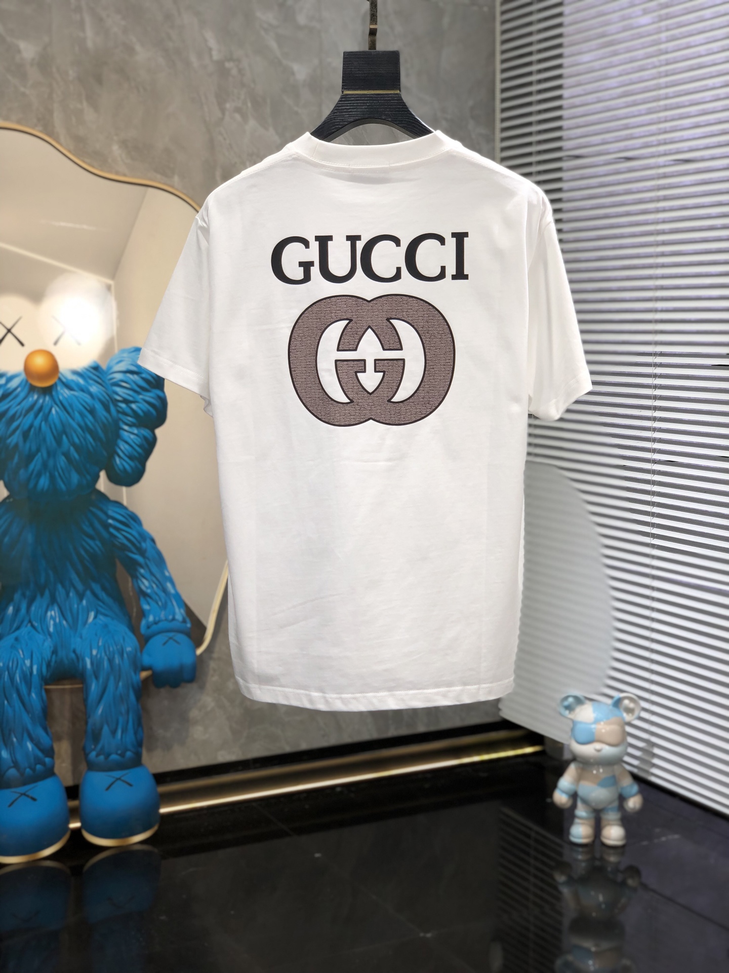 Gucci。🉑️穿200斤。2026春夏新品时尚圆领短袖👍高级定制百搭款式！更有实用感 任何人都可以轻松