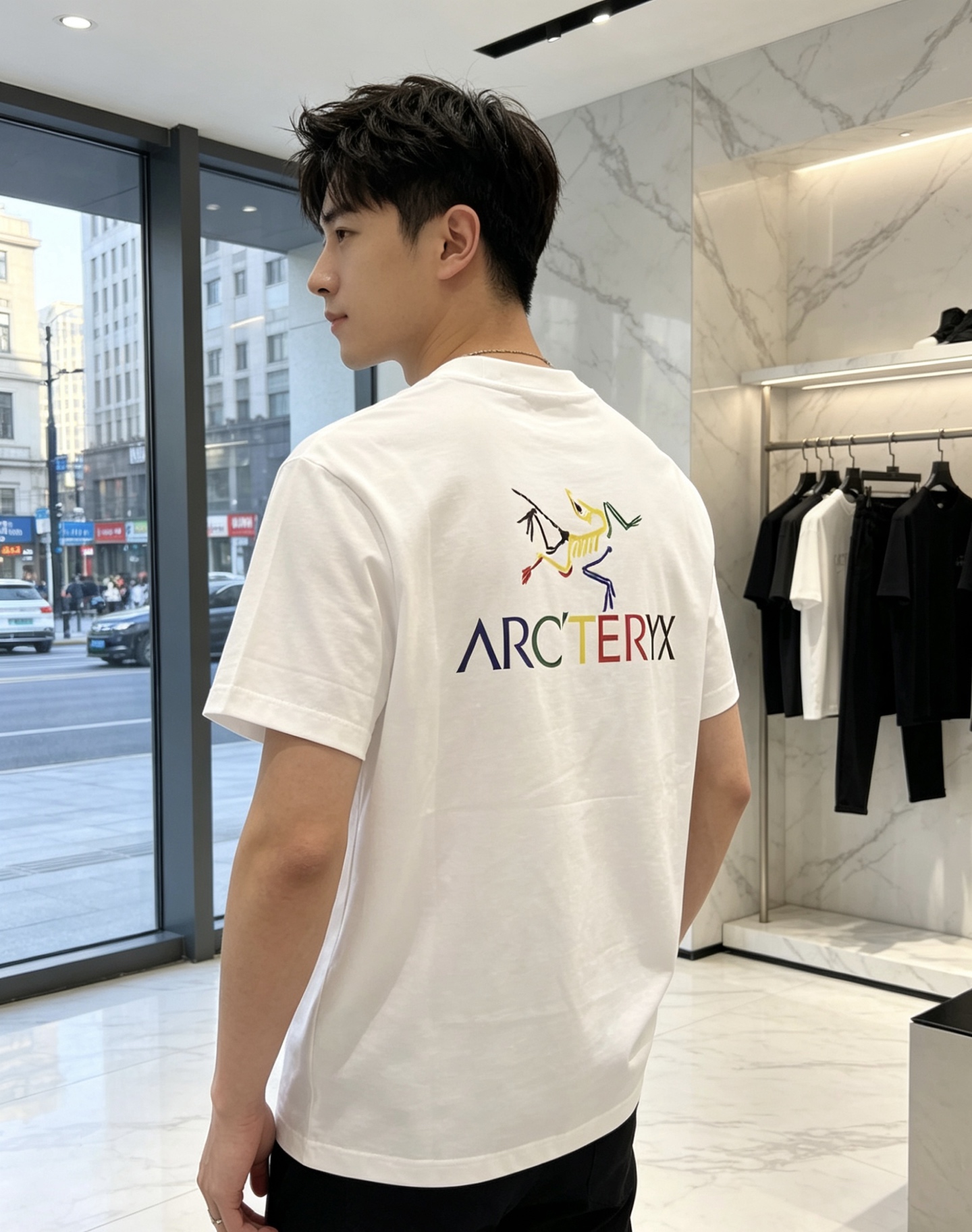 始祖鸟。🉑️穿200斤。2026春夏新品时尚圆领短袖👍高级定制百搭款式！更有实用感 任何人都可以轻松驾驭