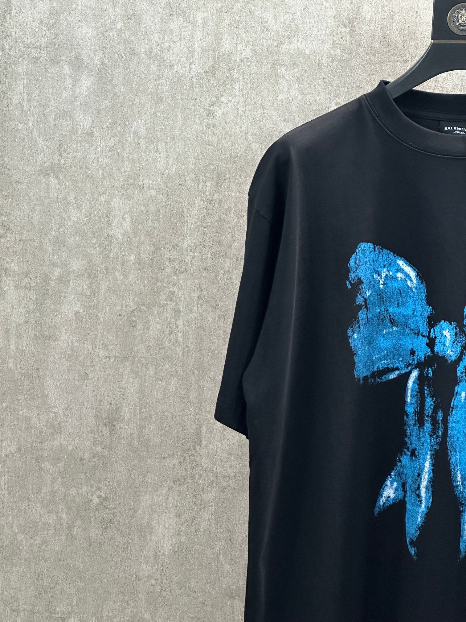 Balenciaga 款式：Balenciaga 巴黎世家蓝色裂痕蝴蝶印花圆领短袖T恤