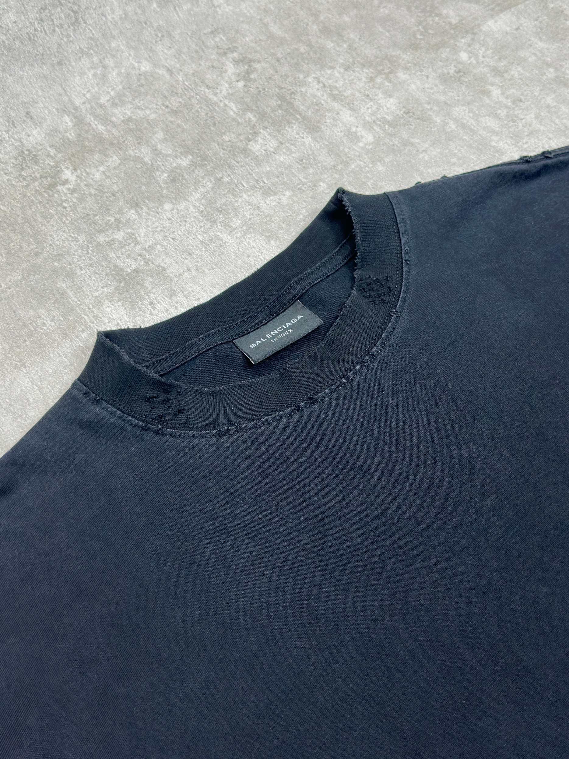 Balenciaga 款式：Balenciaga 巴黎世家 字母白底胶印圆领短袖T恤