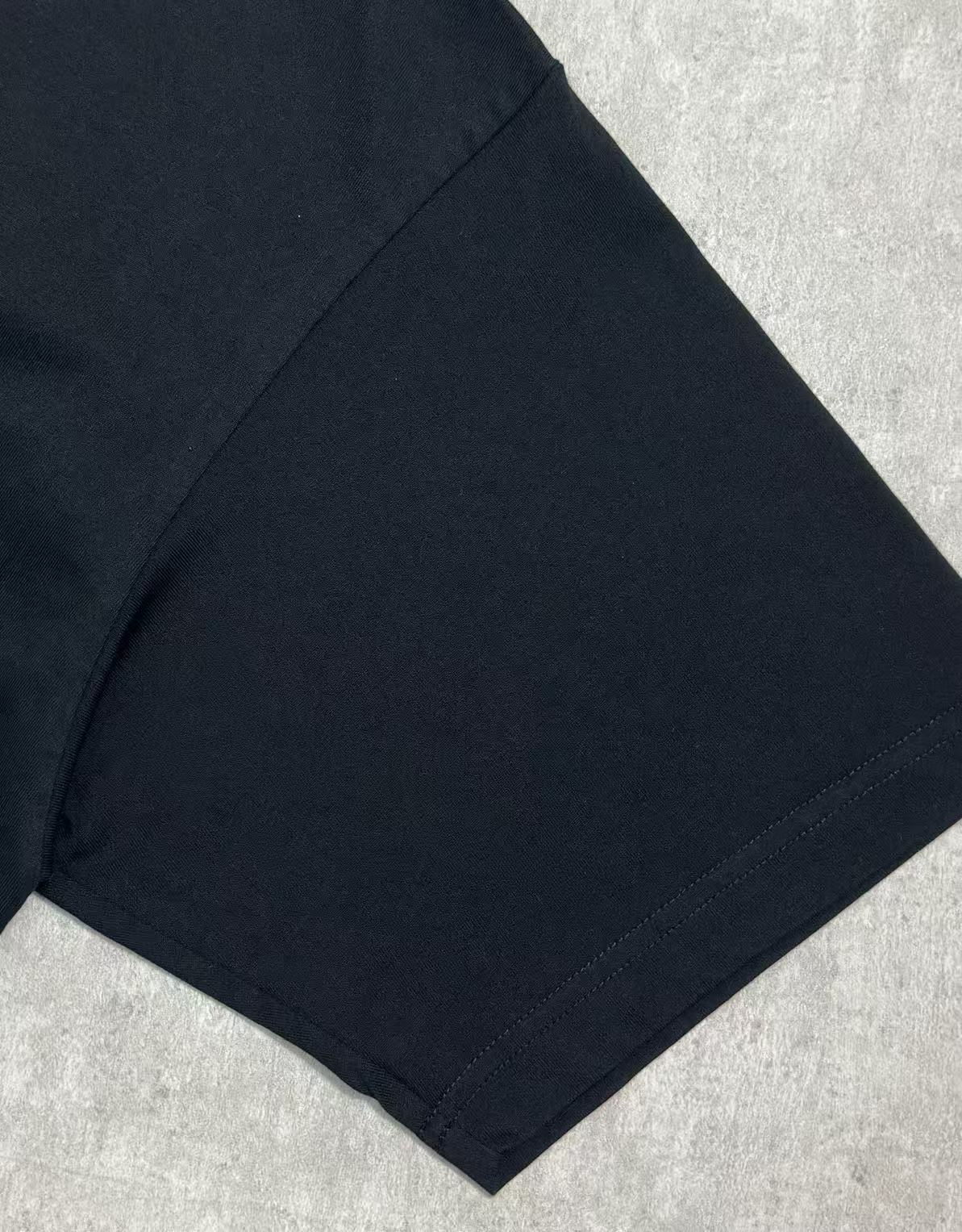 Balenciaga 款式：Balenciaga 巴黎世家 大字母刺绣圆领短袖T恤