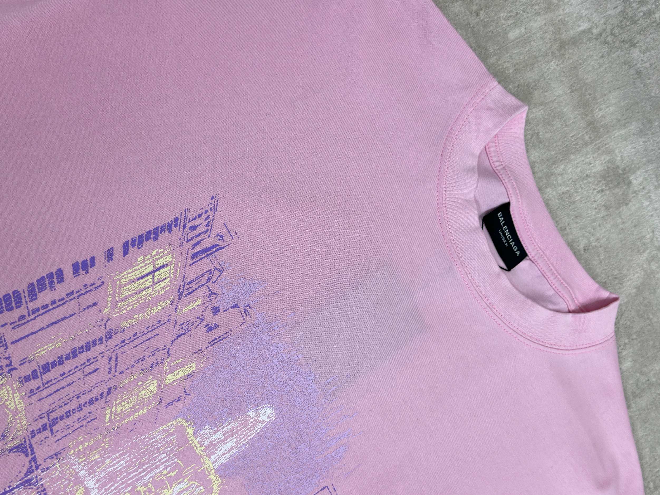 Balenciaga 款式:BALENCIAGA巴黎世家26夏季新品PLACE DES VOSGES 短袖T恤