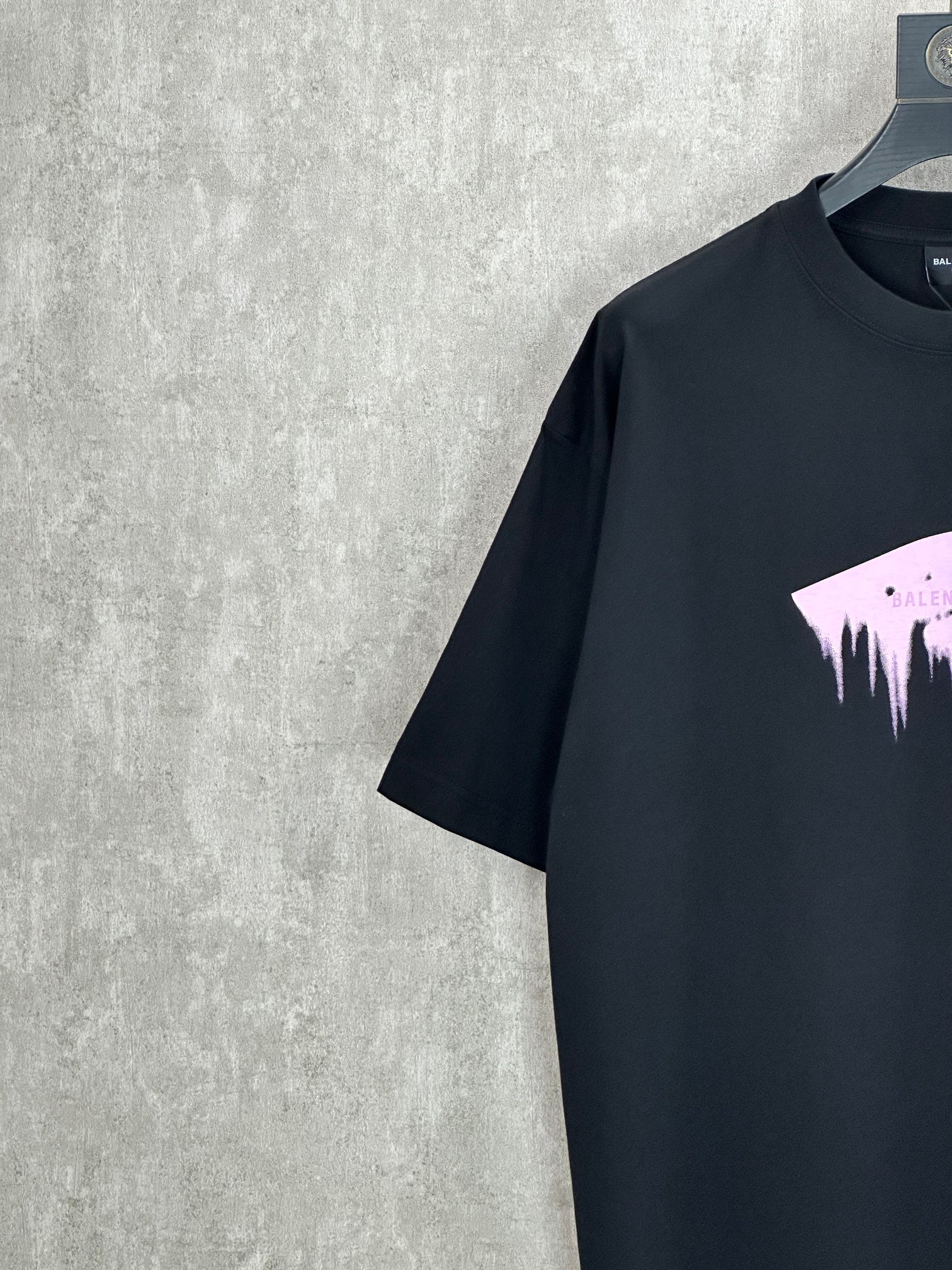 Balenciaga 款式: BALENCIAGA巴黎世家26夏季新品WET BRUSH短袖T恤