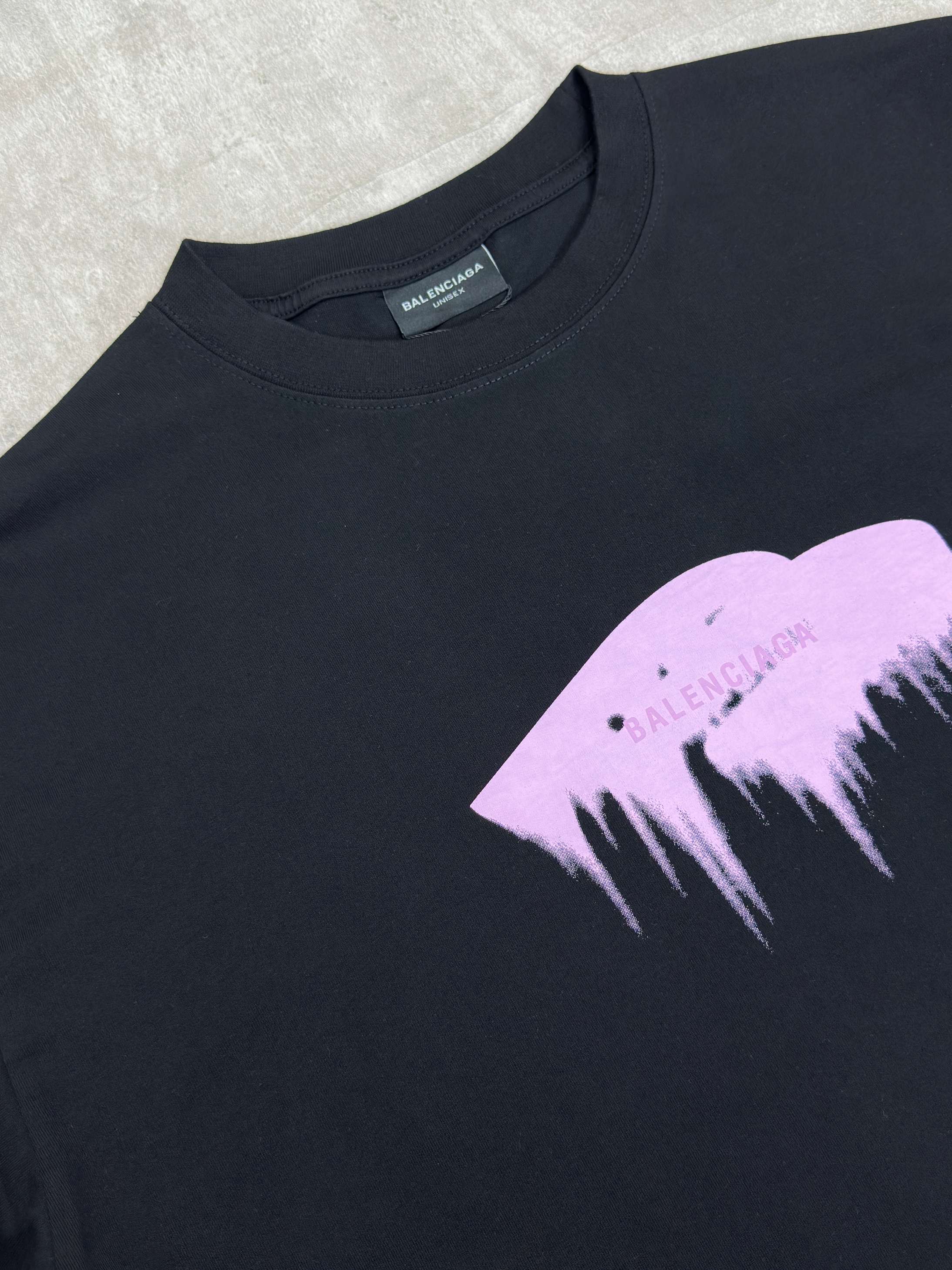 Balenciaga 款式: BALENCIAGA巴黎世家26夏季新品WET BRUSH短袖T恤