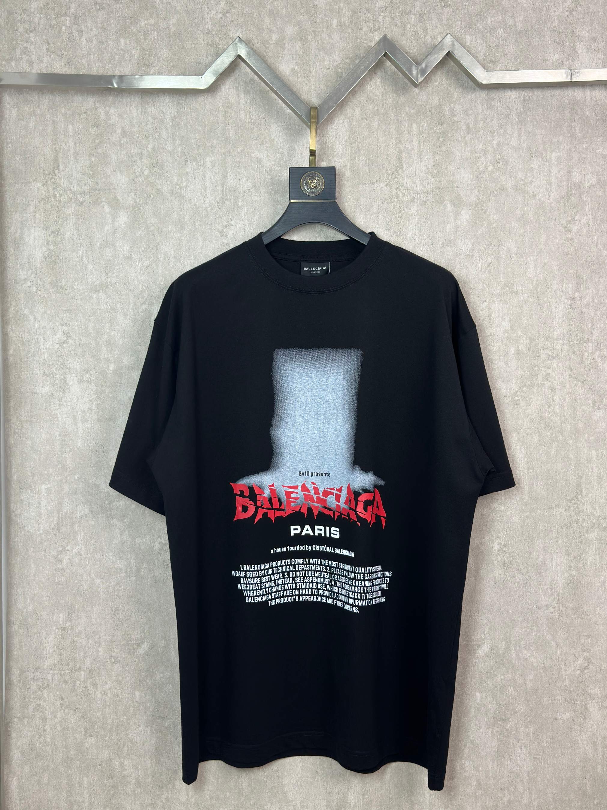Balenciaga 款式:Balenciaga巴黎世家2026新款断裂字母印花 短袖T恤