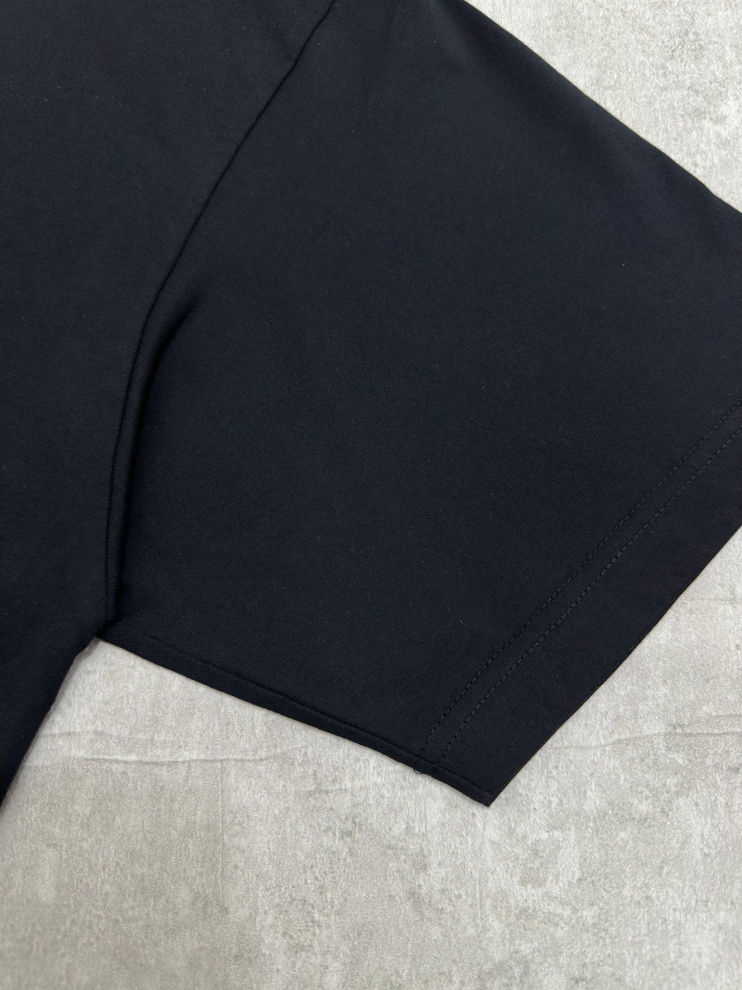 Balenciaga 款式:Balenciaga巴黎世家2026新款断裂字母印花 短袖T恤
