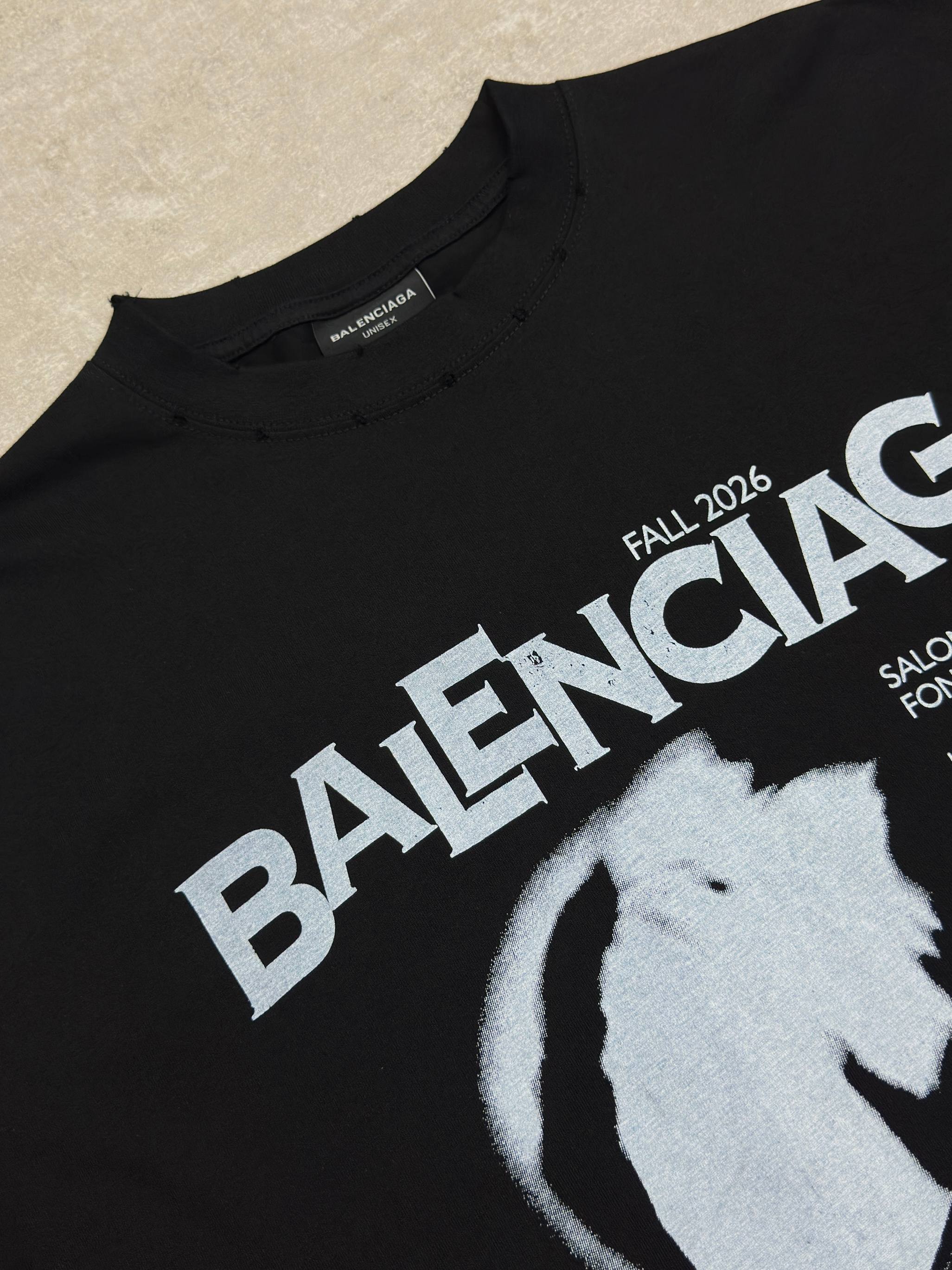 Balenciaga 款式:Balenciaga巴黎世家2026新款暗黑系列立体人物印花 短袖T恤