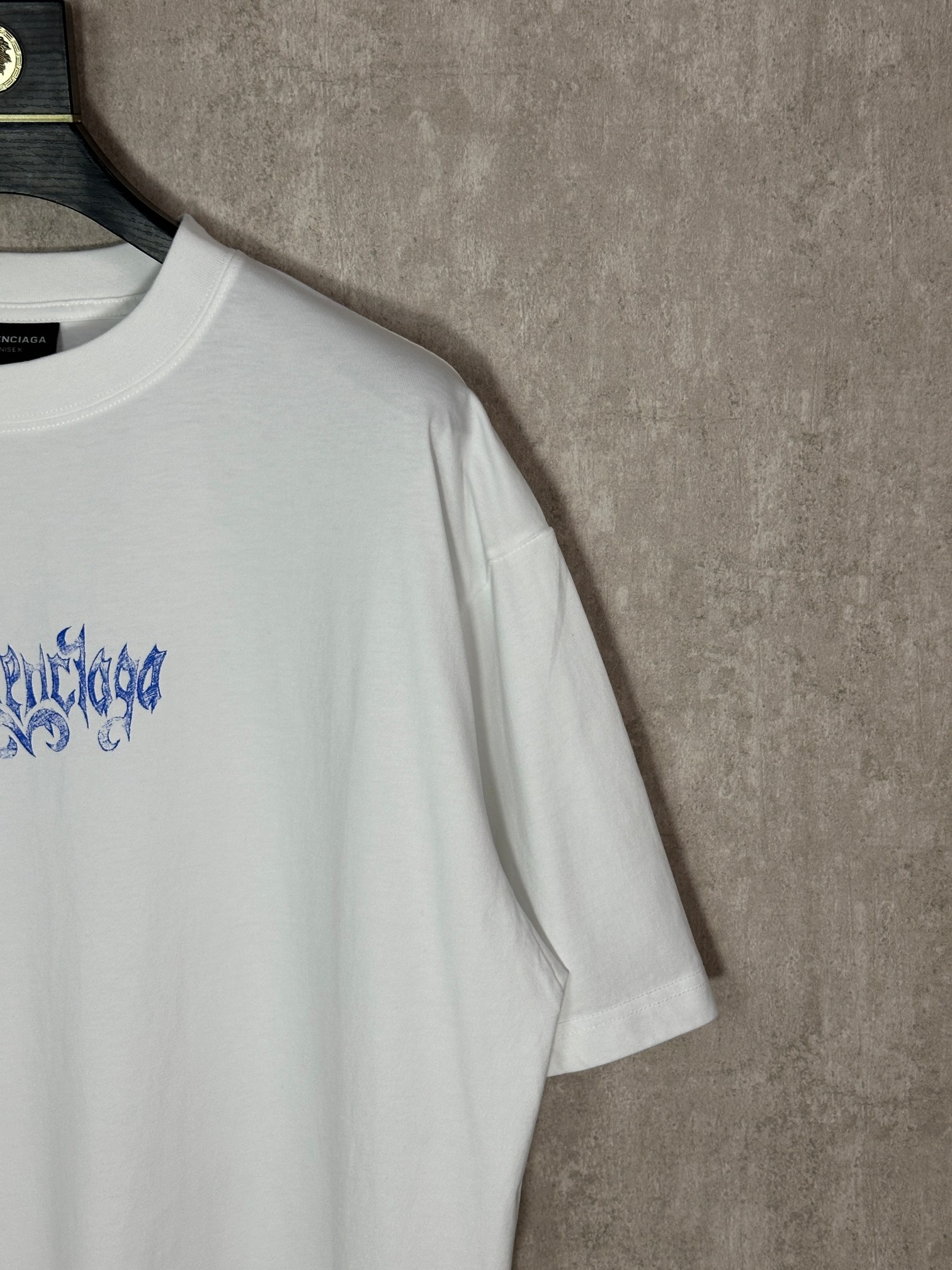 Balenciaga 款式:Balenciaga巴黎世家2026新款哥特字体印花 短袖T恤