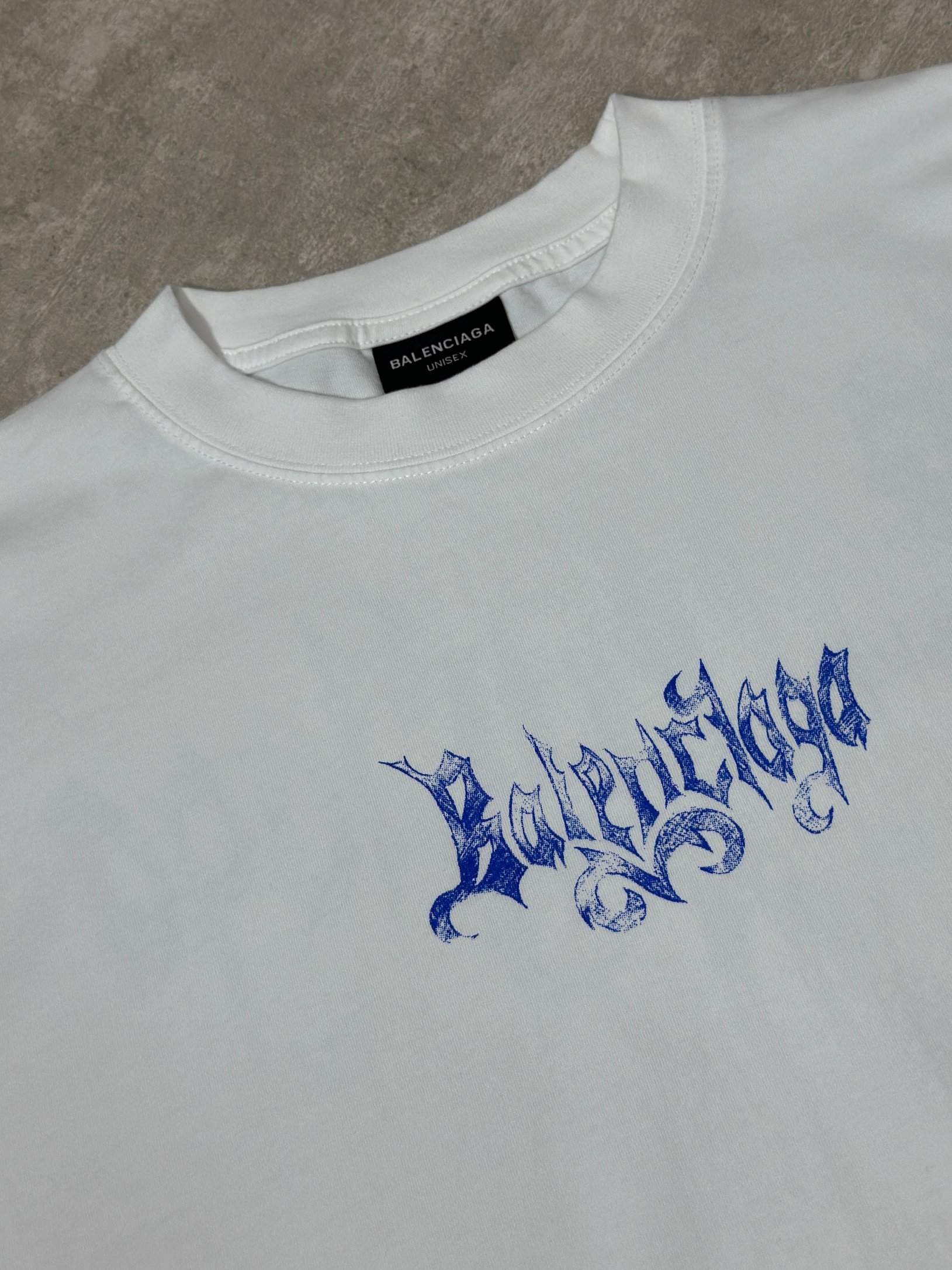 Balenciaga 款式:Balenciaga巴黎世家2026新款哥特字体印花 短袖T恤