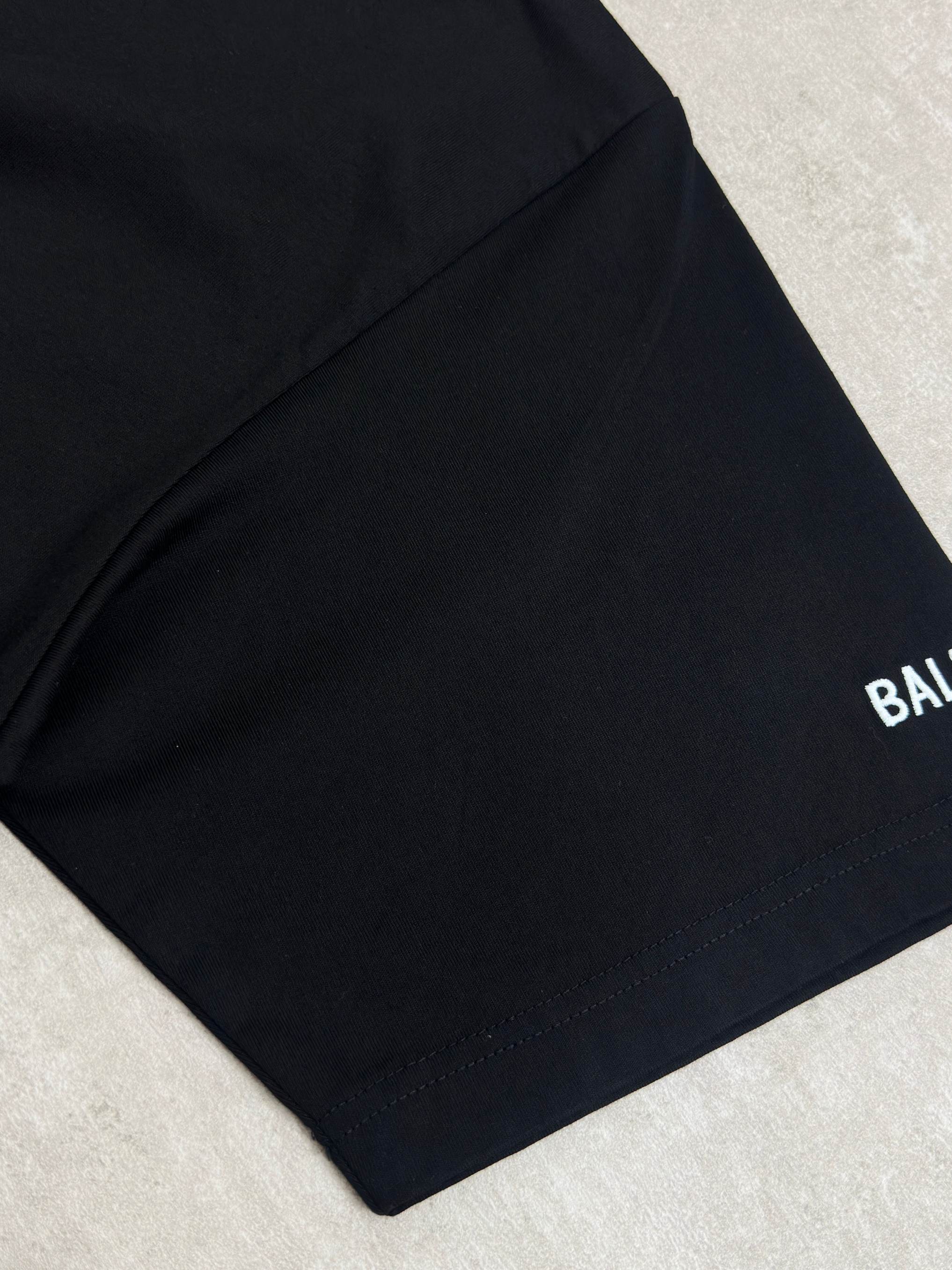 Balenciaga 款式:Balenciaga巴黎世家2026新款HBO联名白墨直喷 短袖T恤