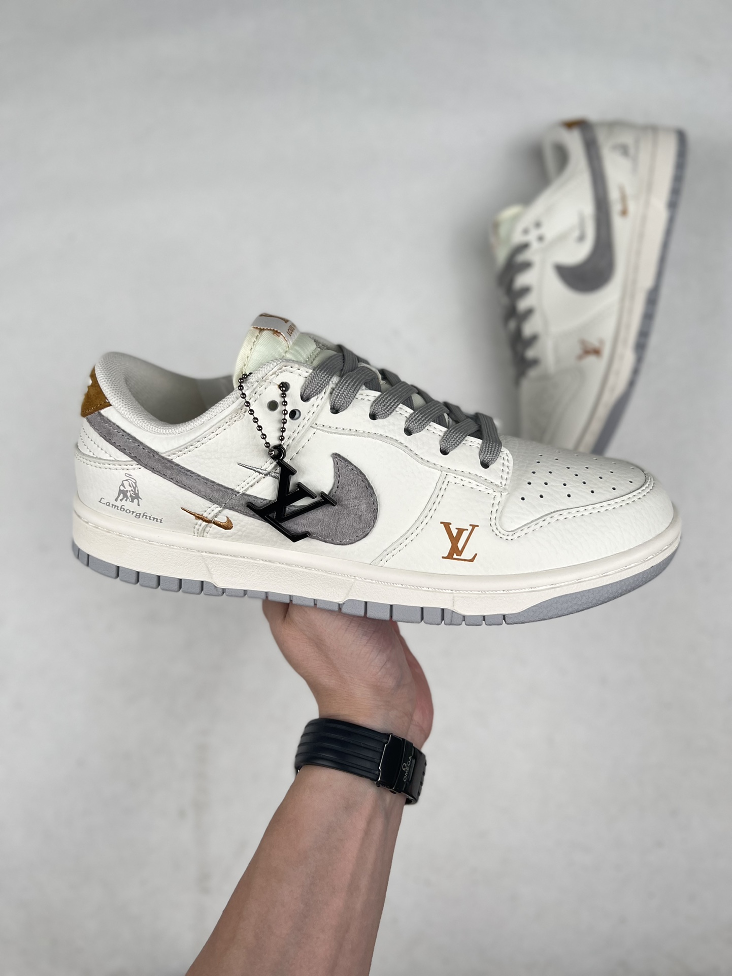 Nk SB Dunk Low LV联名-米灰勾 周年高端定制 低帮休闲板鞋#定制鞋盒 大厂纯原品质出货 超高清洁度 皮料切割干净无任何毛边 细节完美 货号 FC1688-191Size 369