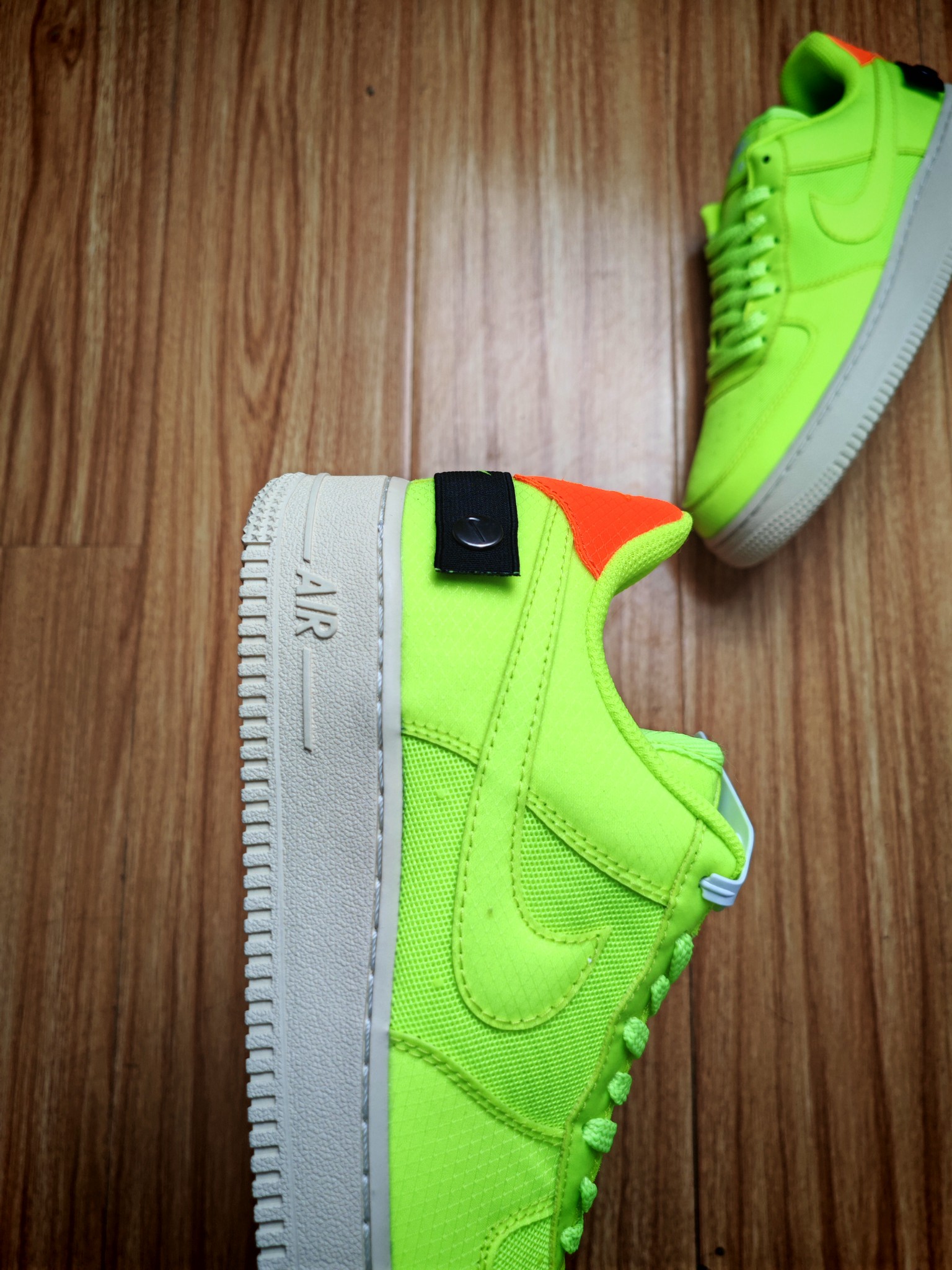 福利特惠
💰99 合作私
Nike Air Force 1 '07 Low 
 原楦头原纸板 打造纯正空军版型 #专注外贸渠道 全掌内置蜂窝气垫 #原盒配件 原厂中底钢印、拉帮完美 官方同步上架
Size 36 36.5 37.5 38 38.5 39 40 40.5 41 42 42.5 43 44 44.5 45