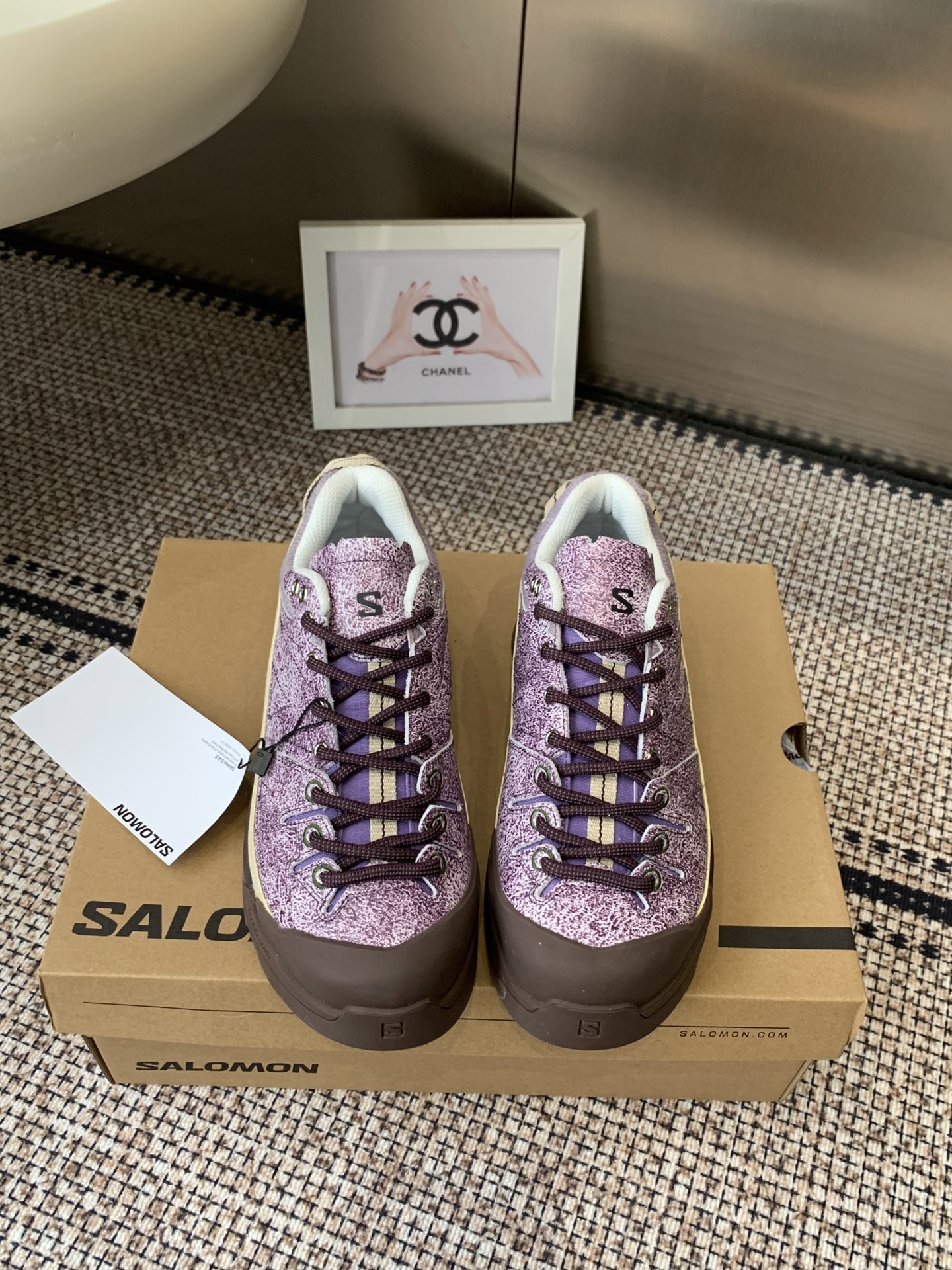 NO:679467,Salomon Salomon 2026ss new casual sports shoes, thick-soled mountaineering derby shoes, couple model, equipped with Salomon's 3D Eending patented technology sole created specifically for mountain sports, to increase lateral stability and structural sense. Major celebrity Internet celebrities fall into grass. A height-increasing artifact tailor-made for China. The fabric is original custom-made patterned cowhide + original horse hair. Lining nylon breathable mesh. Original open-molded rubber outsole. Size 35-45 (female 40).  Men's 45 (customized), casual shoes/sports shoes, sneakers, cowhide19860909Salomon 萨洛蒙 2026ss新款休闲运动鞋 厚底登山德比鞋 情侣款 搭配Salomon专为山地运动所创的3D Eending专利技术鞋底 增加侧向稳定性和结构感 各大明星网红沦陷种草 量身为国内打造的增高神器 面料原版订制花纹牛皮+原版马毛 内里尼龙透气网纱 原版开模橡胶大底 码数35-45（女40 男45定做）,休闲鞋/运动鞋,sneakers,cowhide,Women's Shoes