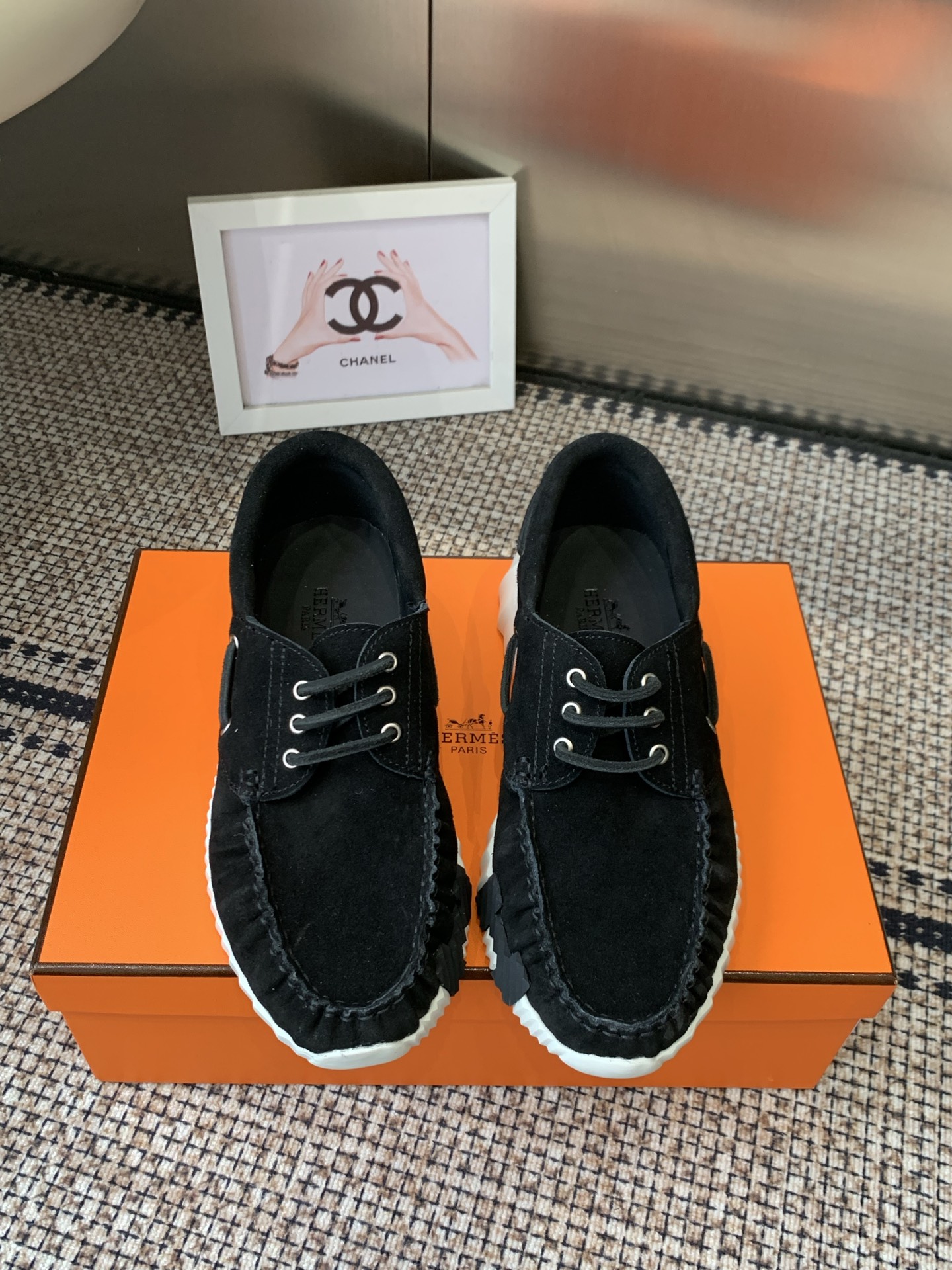 NO:723288,Men's size 10 Hermes 26ss new sports casual shoes running shoes classic sports style/British color matching design classic and durable original inverted mold last shape ultimate 1:1 shape imported high-end knitting needles showing exquisite texture open mold customization A-level high-density private mold outsole fabric original custom first-layer cowhide original custom sheepskin lining foot pad sheepskin injection molding original open mold two-color outsole  Size 35-45 (Female 40.41. Men's 45, custom made and non-returnable), casual shoes/sports shoes, hermes, hermes, sneakers, cowhide, sheepskin19860909男码10 Hermes 爱马仕 26ss新款 运动休闲鞋 跑步鞋 经典运动风格/英伦拼色设计 经典耐看 原版倒模楦型 极致1:1形体 进口高端织针呈现出精致质感 开模定制A级高密私模大底 面料原版定制头层牛皮 内里原版定制羊皮 垫脚羊皮注塑成型 原版开模双色大底 码数35-45（女40.41.男45定做不退换）,休闲鞋/运动鞋,hermes,hermes,sneakers,cowhide,sheepskin,Women's Shoes