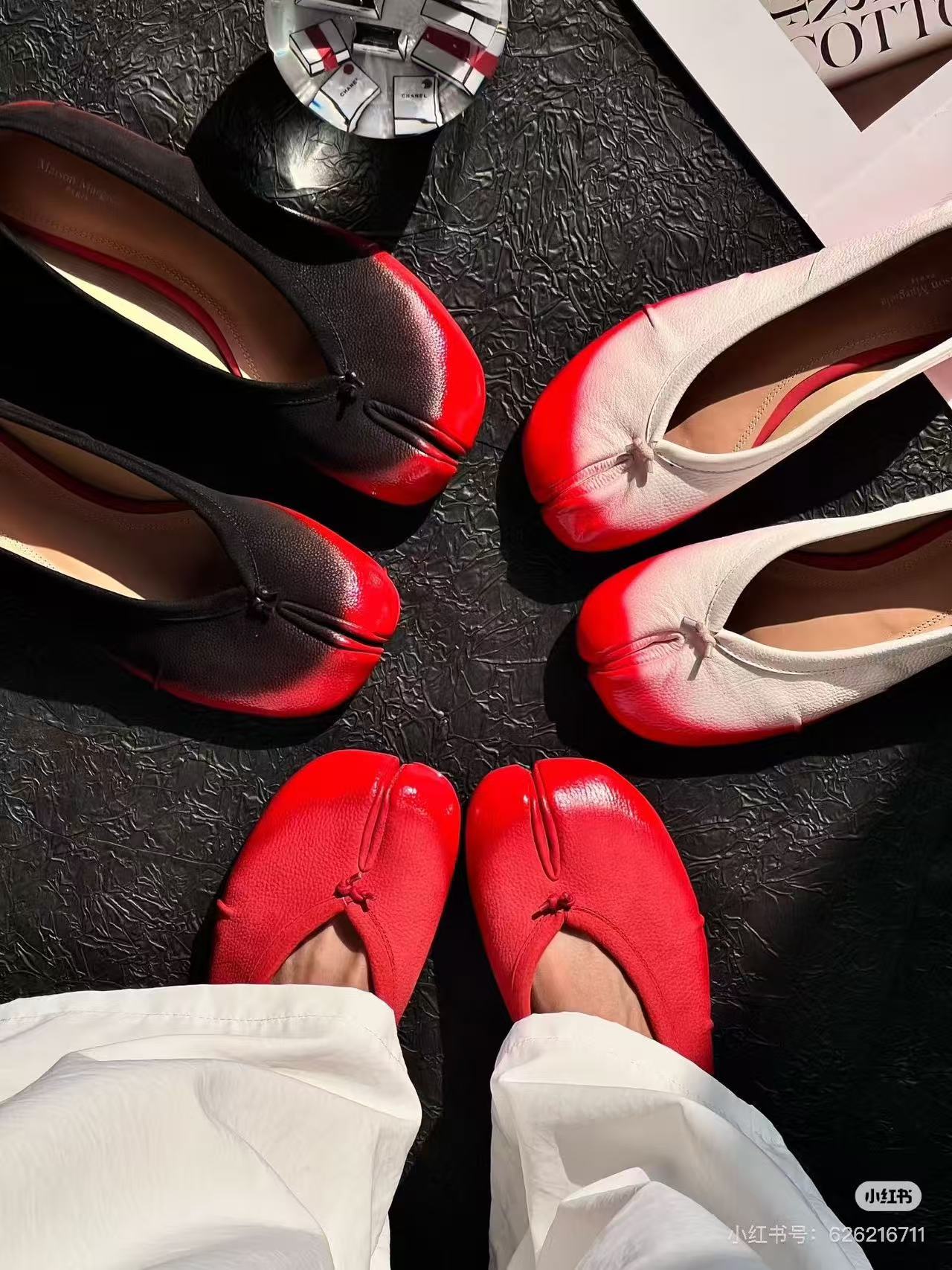 NO:788626,Model's feet, split-toe shoes19860909模特上脚图,分趾鞋,Women's Shoes