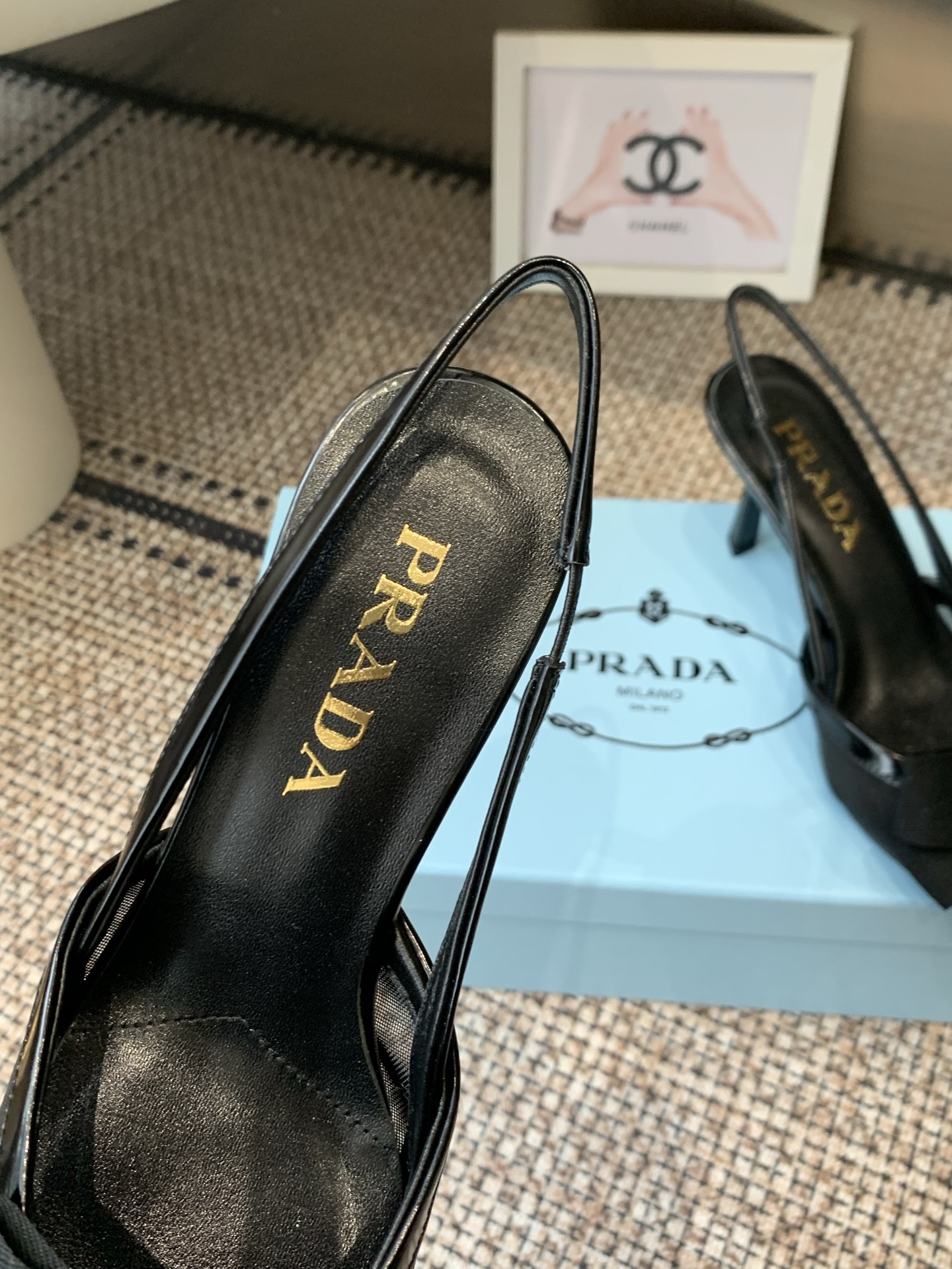 Prada Style Black Leather Women's Shoes style reference detail image 4 from source 784746