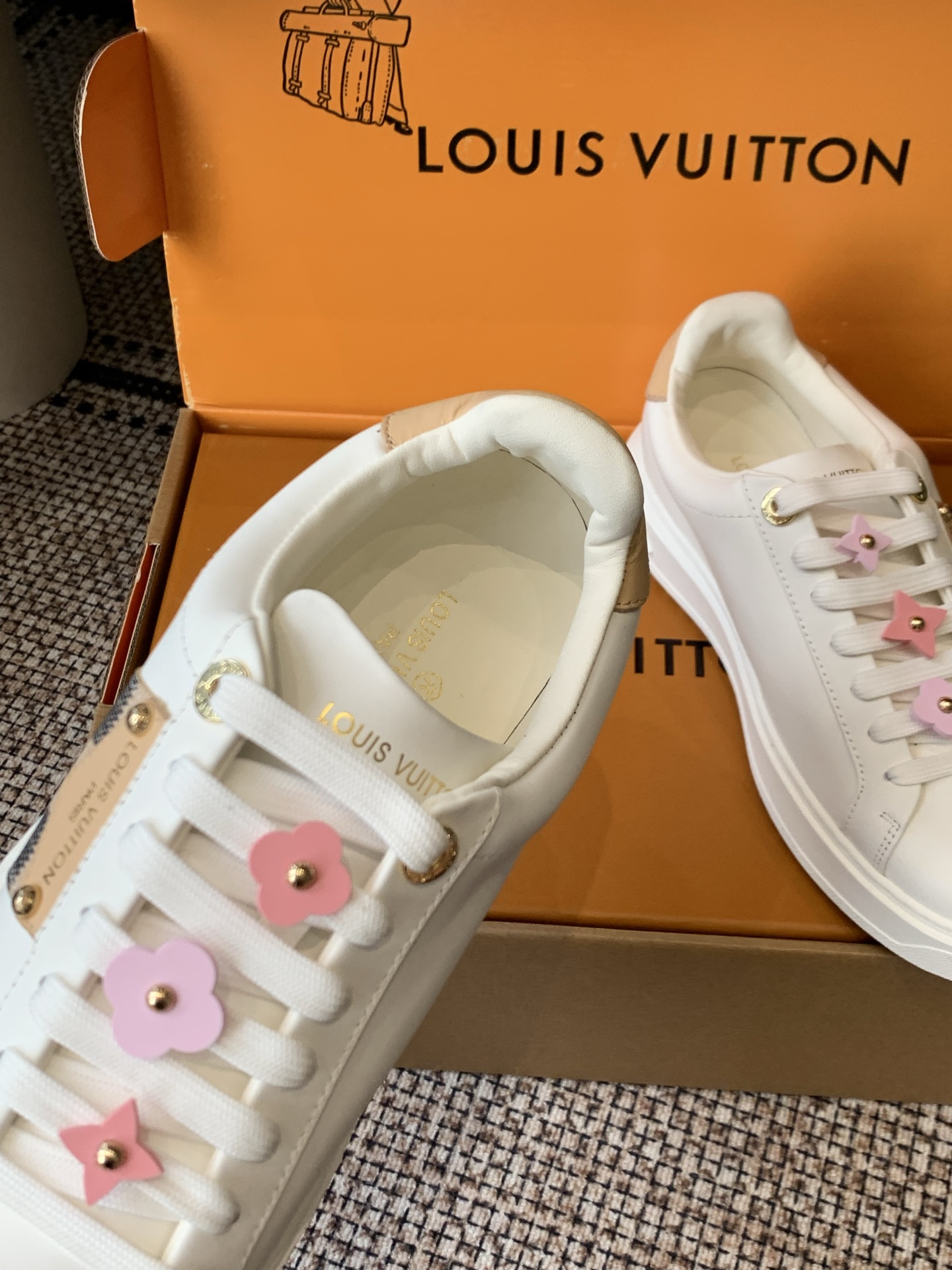 Louis Vuitton Sneakers