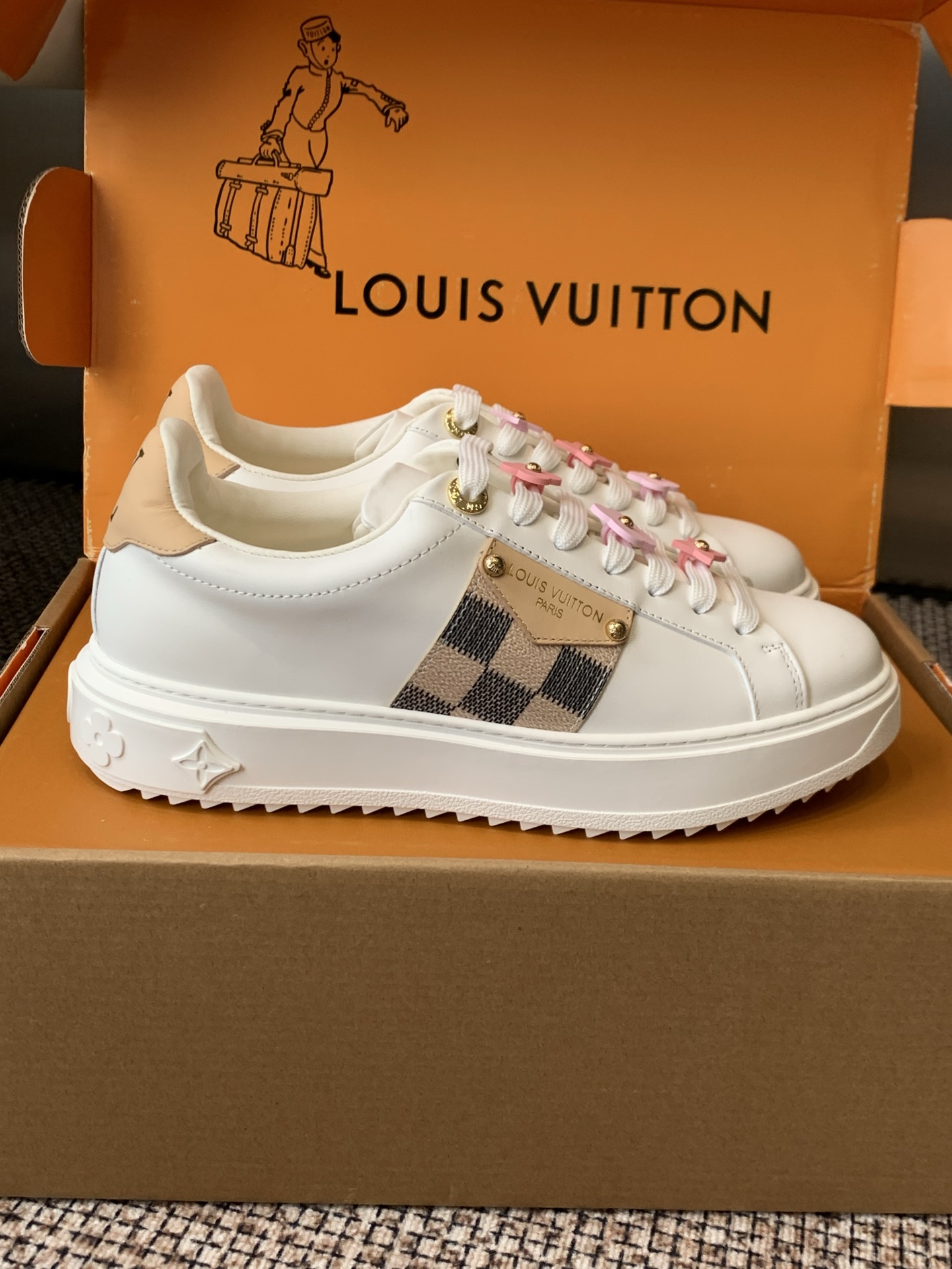 Louis Vuitton Sneakers