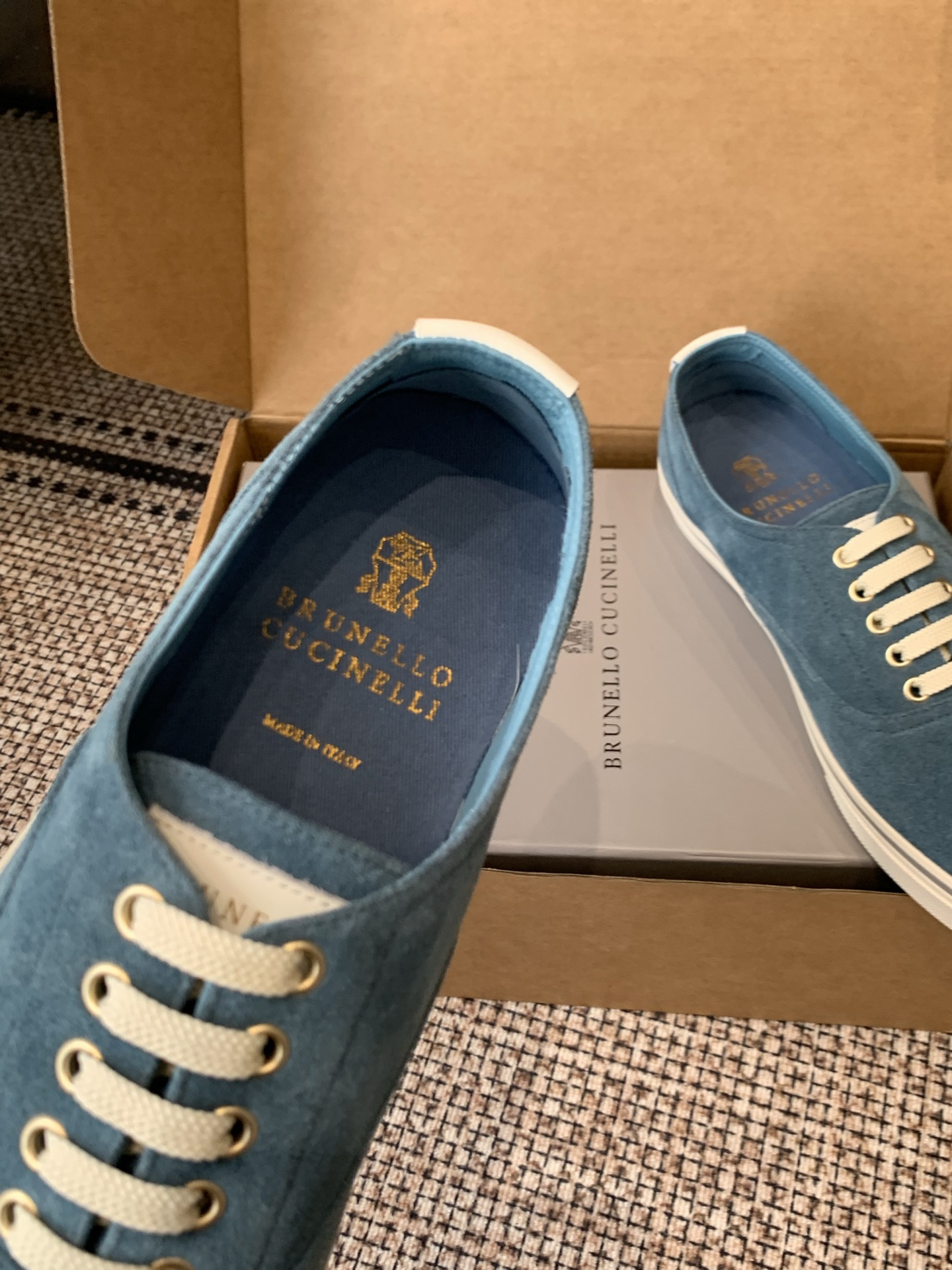 Designer Sneakers