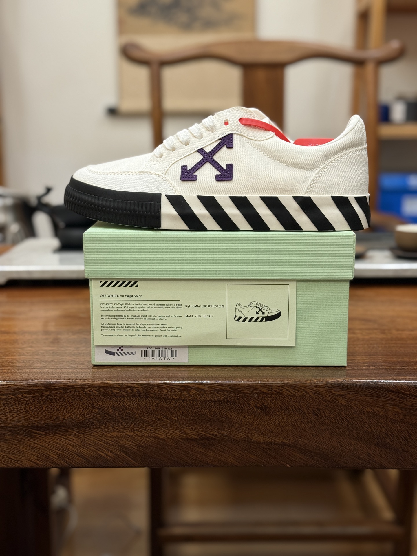 Nike Air Zoom Pegasus Premium 全掌气垫缓震网面运动跑鞋 Nike 运用 Air技术专利,推出 Nike Pegasus Premium,沿用经典 Pegasus 系列产品深受跑者喜爱的缓震功能,并配置 Nike 首款可见式塑形 Air Zoom 气垫. #全掌可见的Air Zoom首次在Pegasus系列中出现,模仿了Vaporfly的碳板曲线,增强了跑步时的流畅过渡.