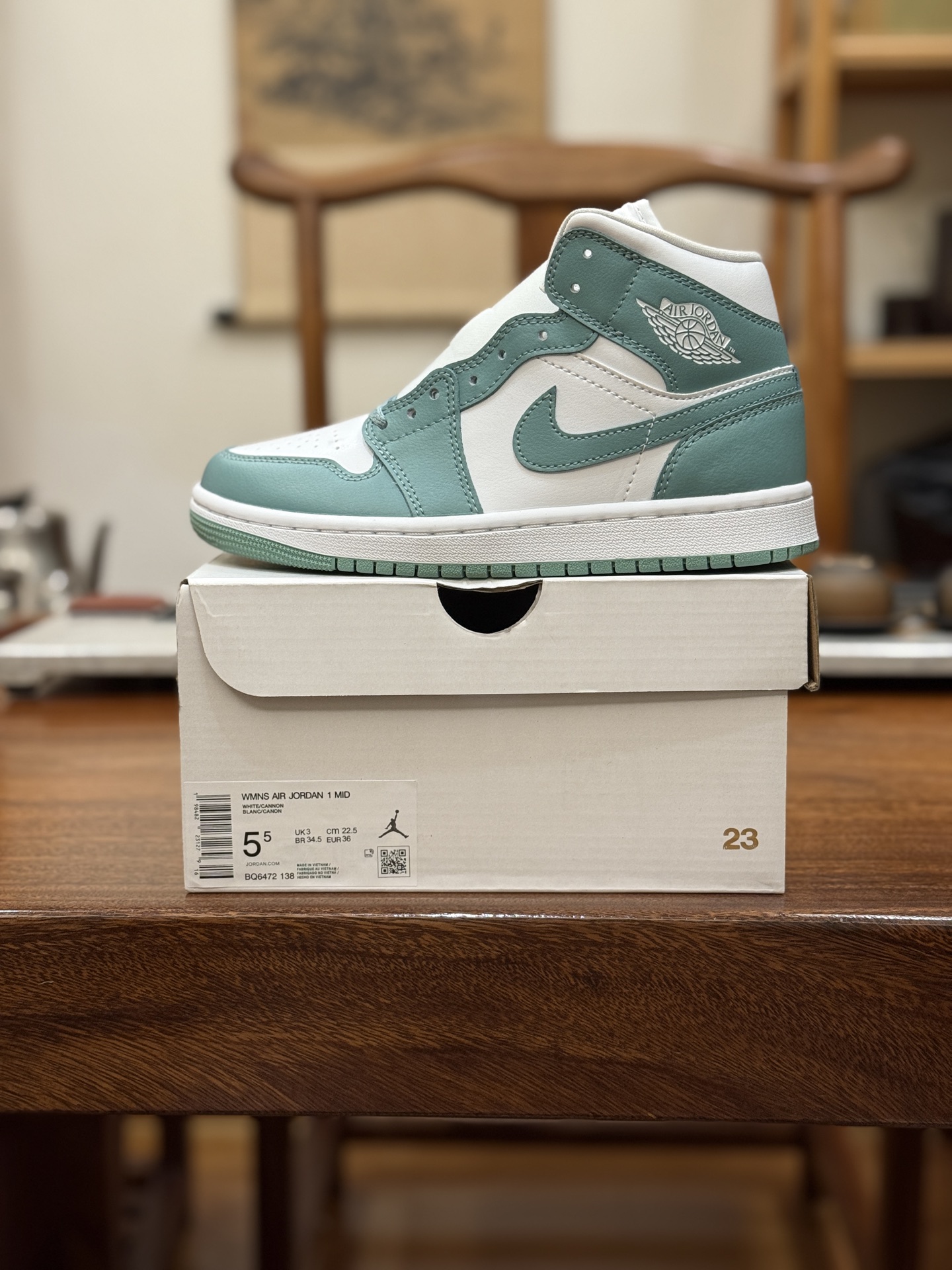 DT升级版 新货🚀 鞋头腰身变更加完美 
顶级原版 公司级 平台货 AIR JORDAN 1 MID 白绿色 BQ6472-138 男女鞋 35.5 36 36.5 37.5 38 38.5 39 40 40.5 41 42 42.5 43 44 44.5 45 46