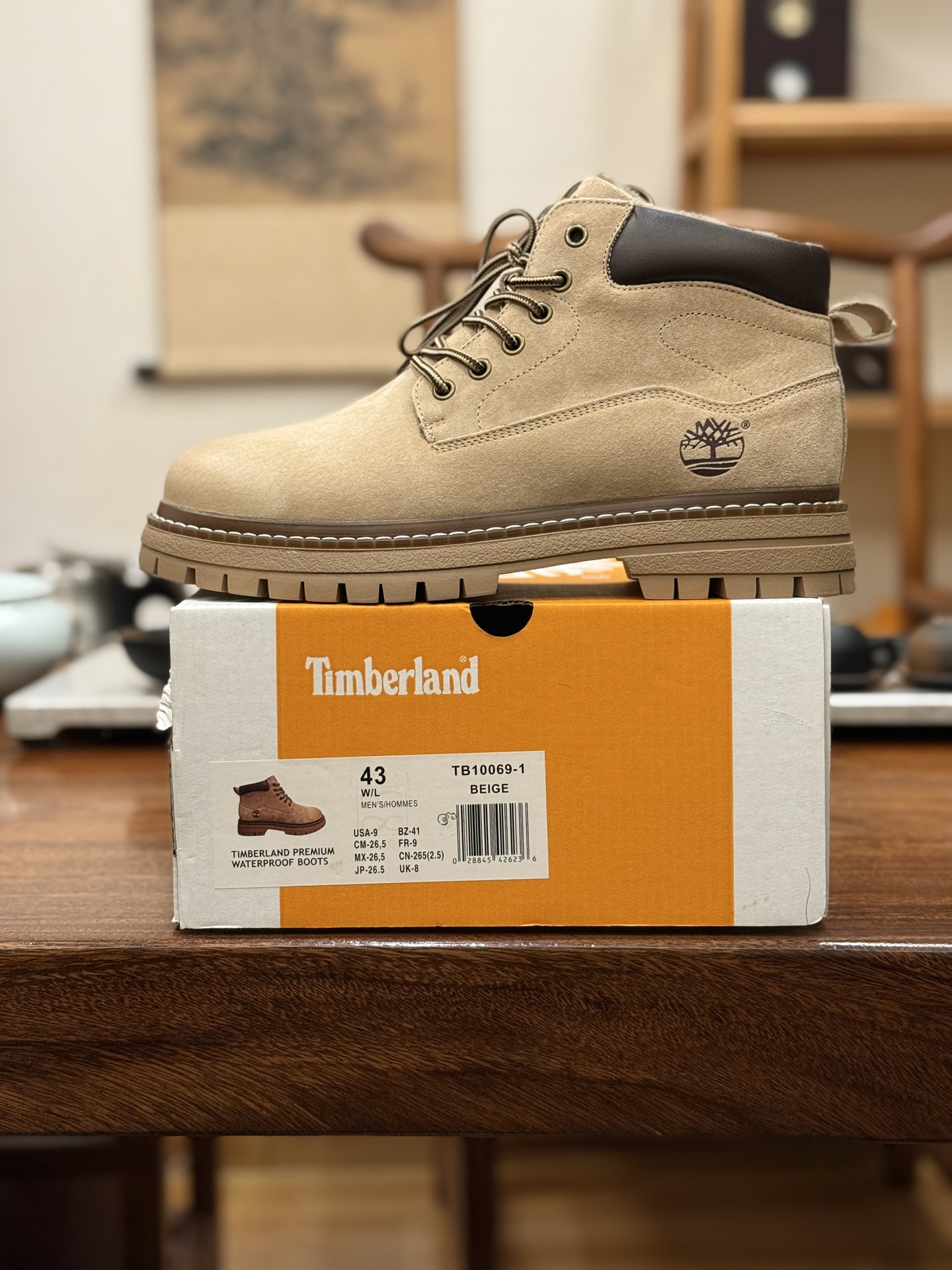 新货🚀#Timberland添柏岚/天伯伦 秋冬新品(毛绒内里🔥保暖锁热)秋冬必备户外休闲大黄靴系列
#广东大厂品质 原盒原包装 时尚潮流搭配 面料采用意大利🇮🇹顶级磨砂细纹牛皮 搭配防臭防腐真皮乳胶鞋垫 大底到五金都是代工厂原材料制作 同原版固特异永不开胶工艺 好货不杀猪 首单质量严格把控 全网独家首发 品质毋庸置疑 全套官网统一包装 给您完美的穿着体验 质量考究耐穿 型男必备 专治不帅 高品质脚感一流 今年冬季防寒户外专用 日常随意搭配
尺码:39 40 41 42 43 44(皮鞋码)