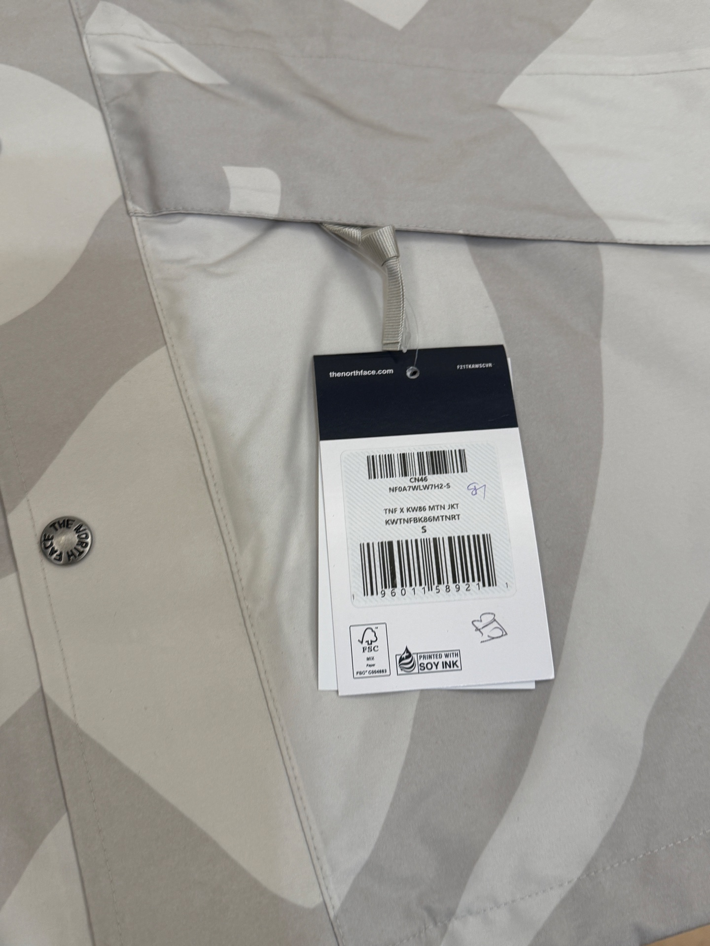 顶级版 公司级 平台货 顶级压胶版本 The North Facel 北面 经典 90冲锋衣 XX白 男女同款 尺码 XS S M L XL XXL