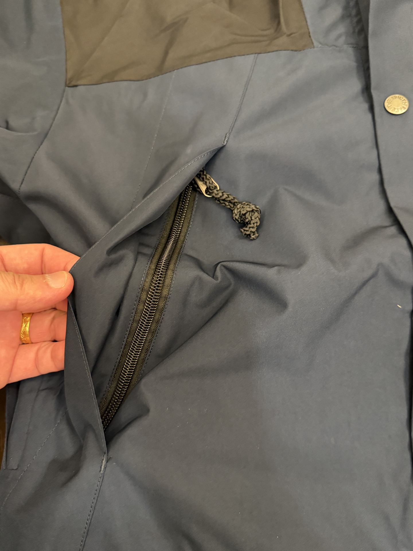 顶级版 公司级 平台货 顶级压胶版本 The North Facel 北面 经典 90冲锋衣 藏青色 男女同款 尺码 XS S M L XL XXL