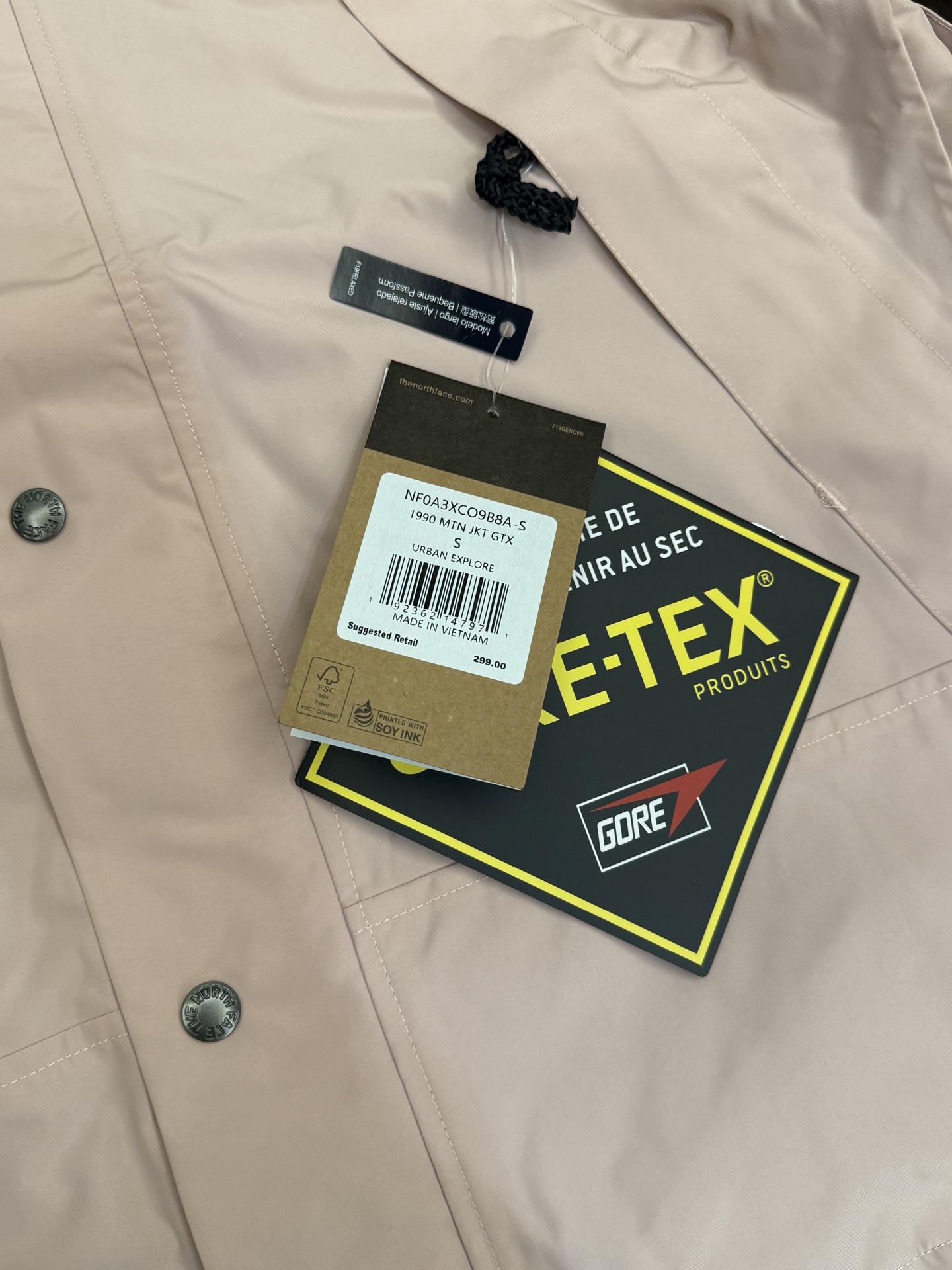 顶级版 公司级 平台货 顶级压胶版本 The North Facel 北面 经典 90冲锋衣 浅粉色 男女同款 尺码 XS S M L XL XXL