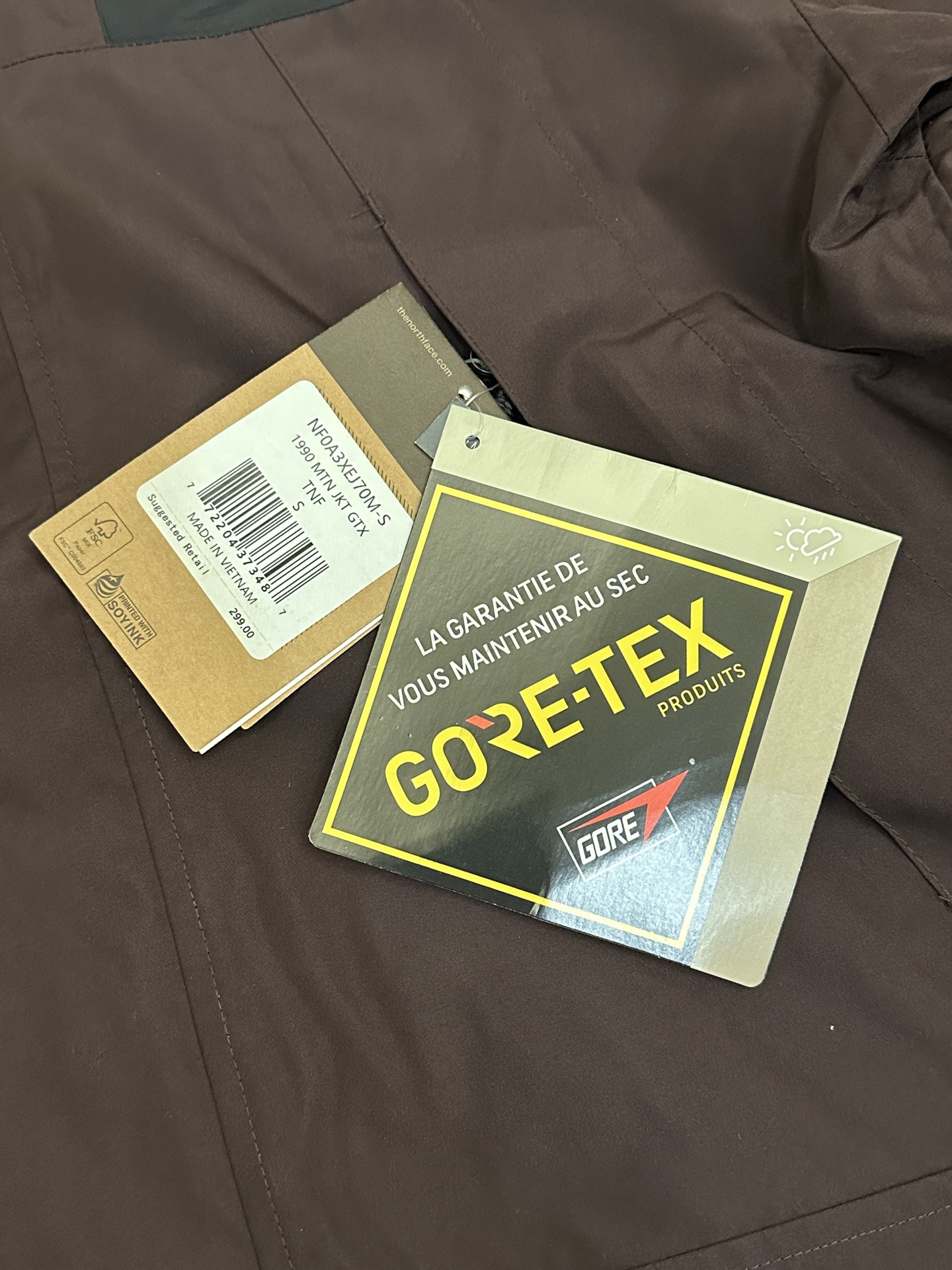 顶级版 公司级 平台货 顶级压胶版本 The North Facel 北面 经典 90冲锋衣 酒红色 男女同款 尺码 XS S M L XL XXL