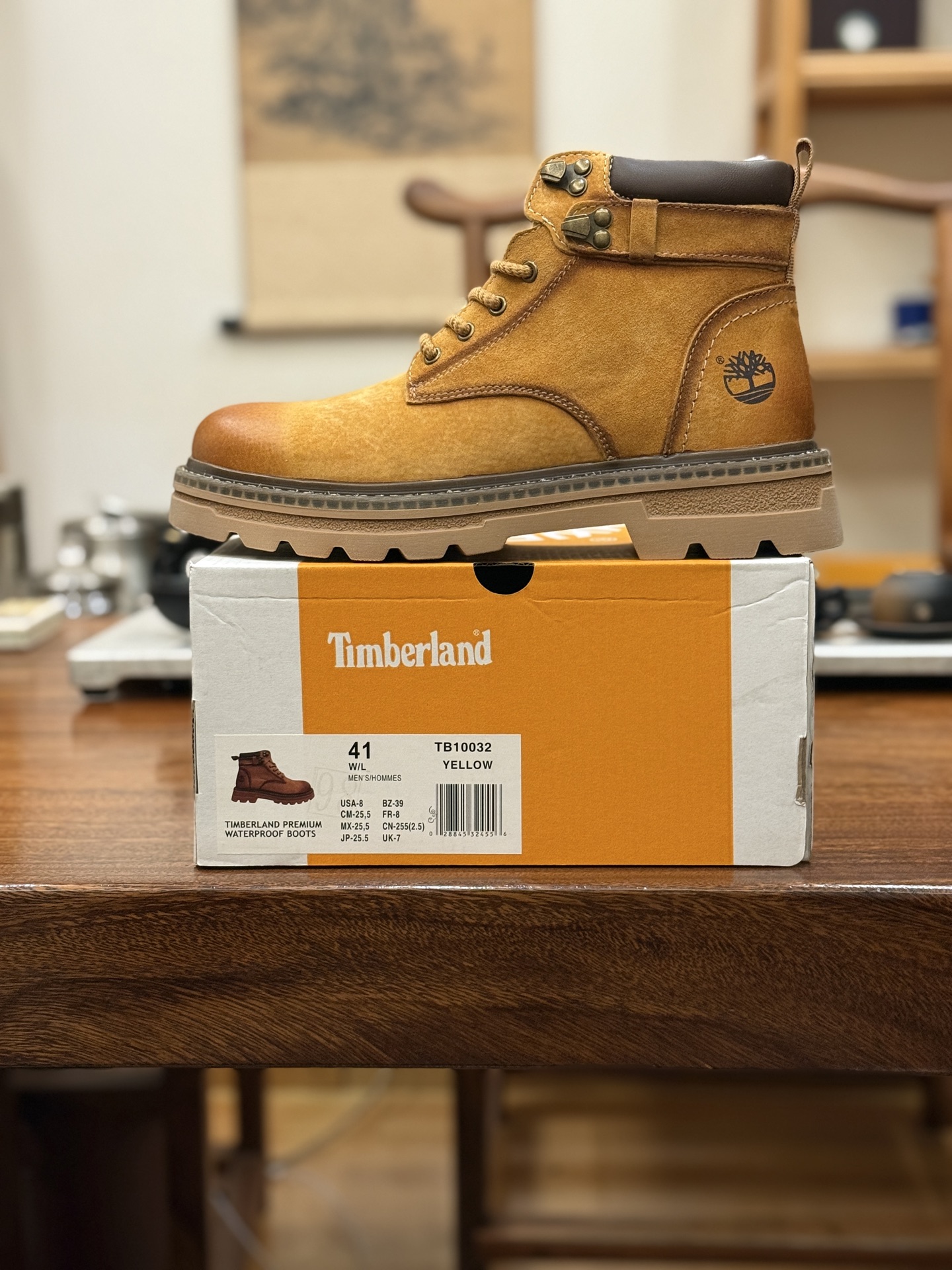 新货🚀#Timberland添柏岚/天伯伦 秋冬新品(毛绒内里🔥保暖锁热)秋冬必备户外休闲大黄靴系列
#广东大厂品质 原盒原包装 时尚潮流搭配 面料采用意大利🇮🇹顶级磨砂细纹牛皮 搭配防臭防腐真皮乳胶鞋垫 大底到五金都是代工厂原材料制作 同原版固特异永不开胶工艺 好货不杀猪 首单质量严格把控 全网独家首发 品质毋庸置疑 全套官网统一包装 给您完美的穿着体验 质量考究耐穿 型男必备 专治不帅 高品质脚感一流 今年冬季防寒户外专用 日常随意搭配
尺码:38 39 40 41 42 43 44(皮鞋码)