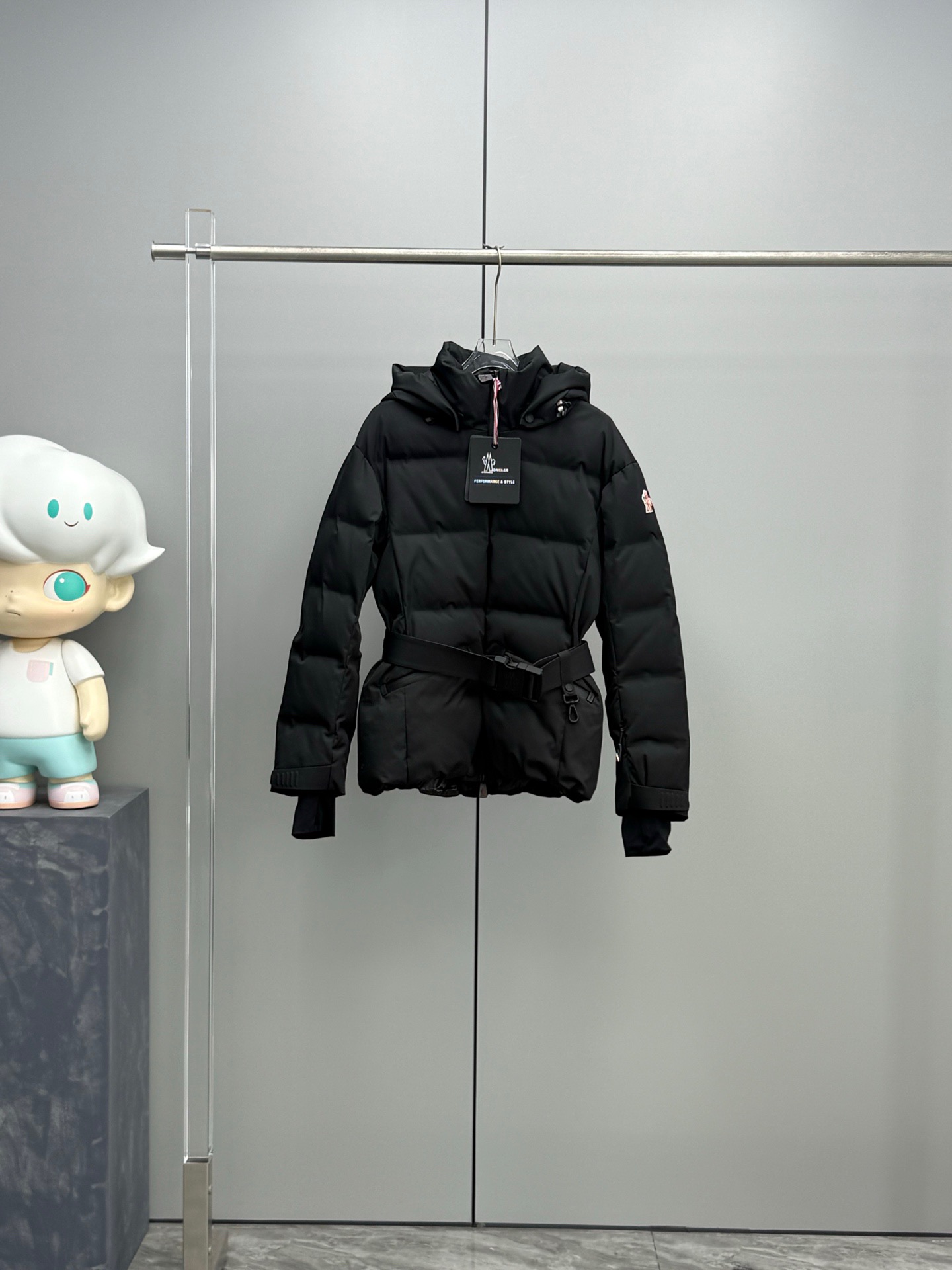 Пуховик Moncler