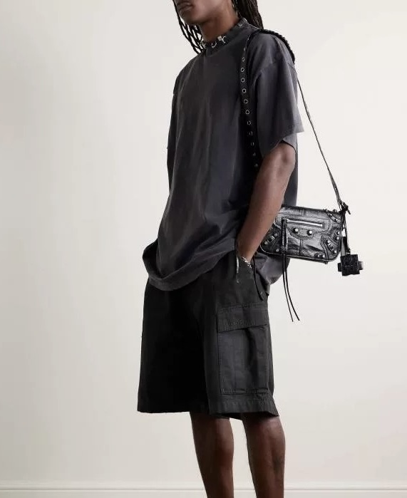 Balenciaga Black Summer Techwear Cargo Shorts Relaxed Fit Unisex 4 i1723093376 2218 0
