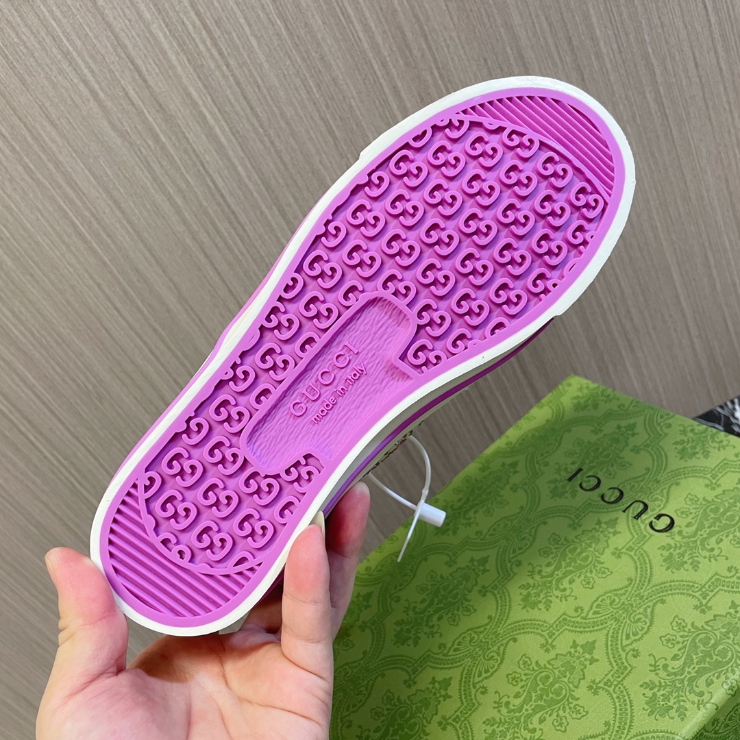 Gucci Women Shoes