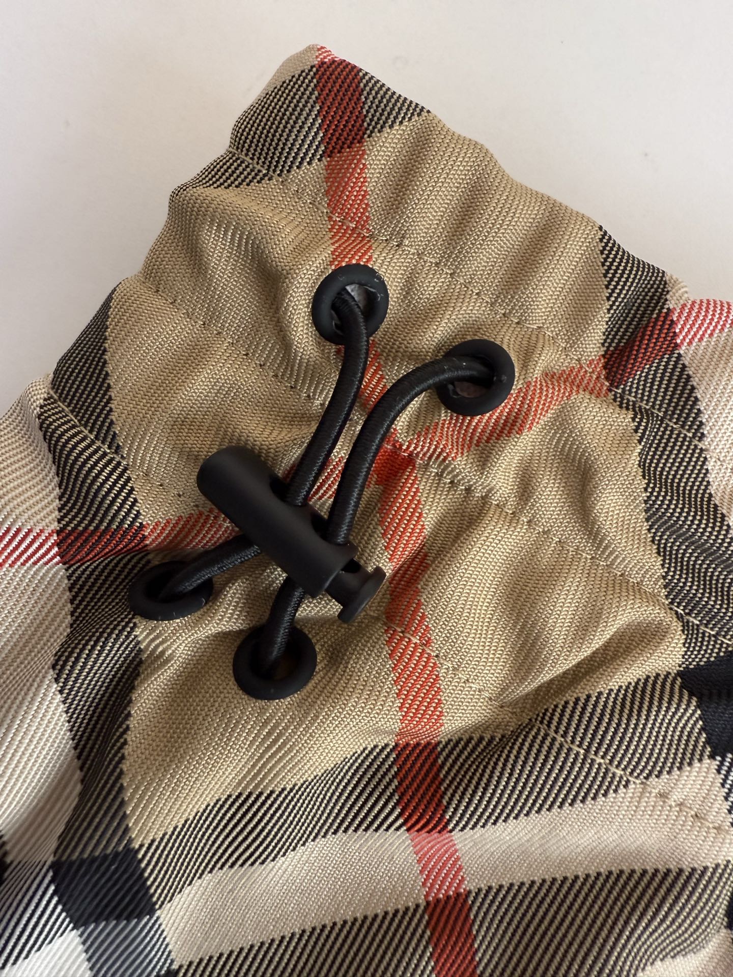 Burberry Bbr 巴宝莉24ss格纹战马刺绣短裤