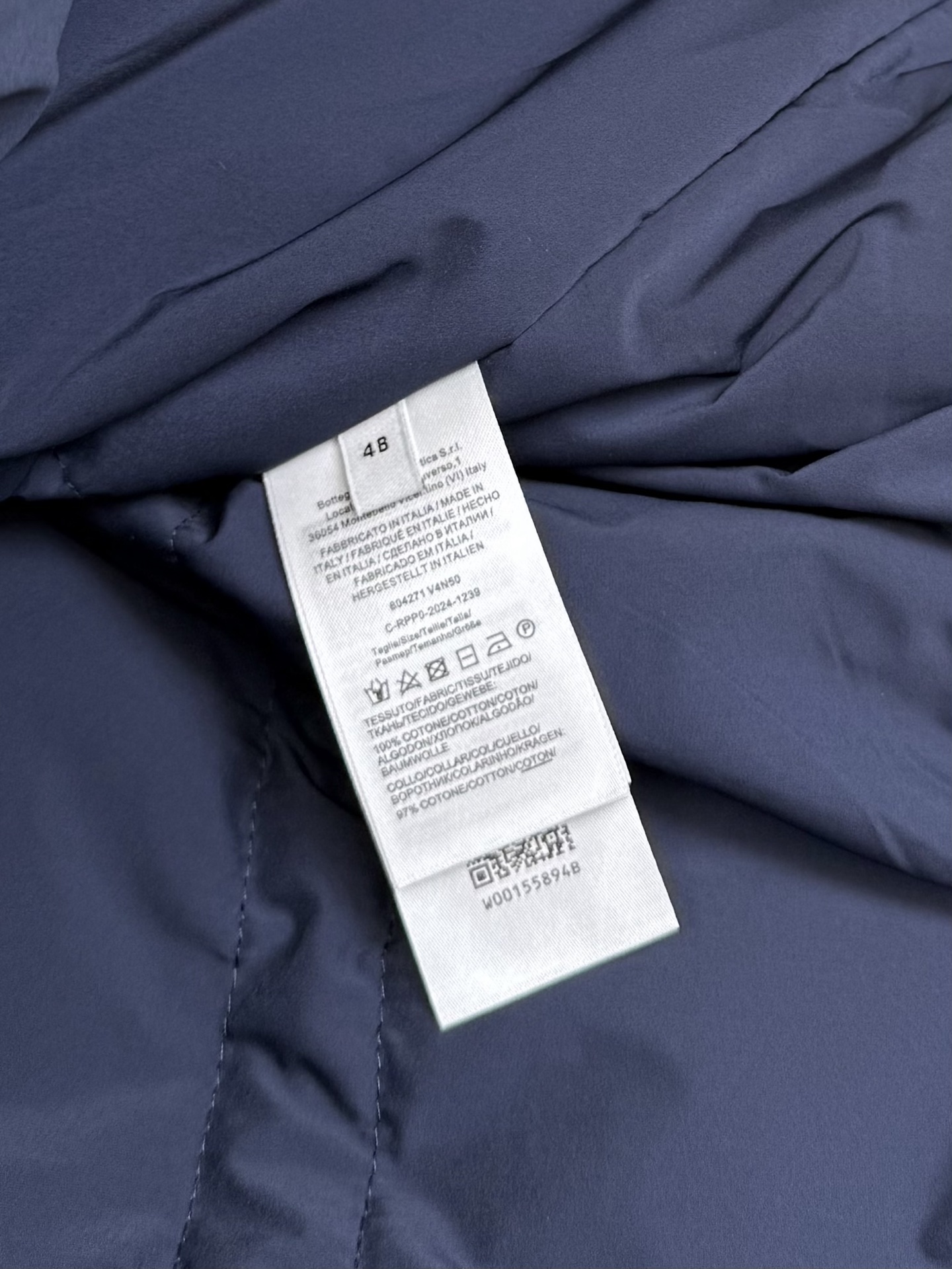 p860 BV 编织真皮口袋连帽羽绒服


size：46 48 50 52 