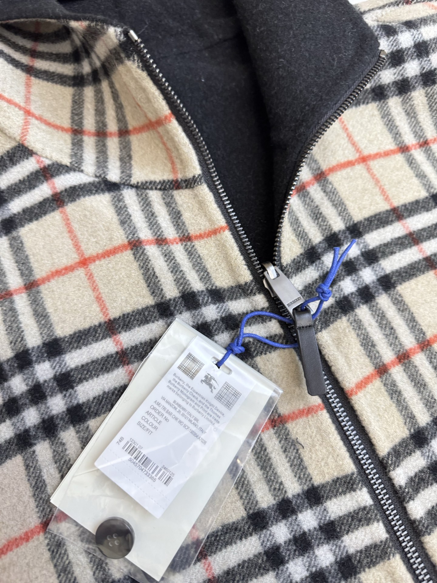 Burberry bbr巴宝莉双面穿条纹羊毛拉链连帽外套