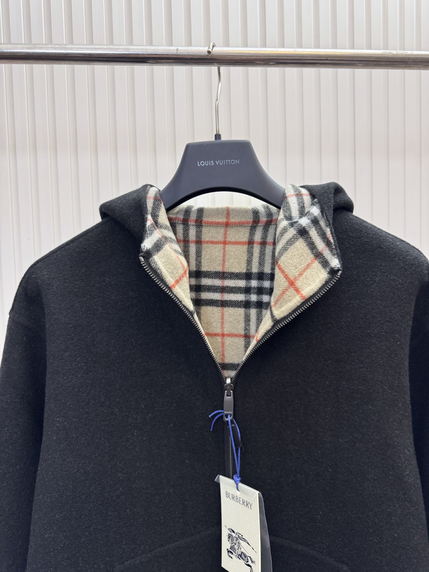Burberry bbr巴宝莉双面穿条纹羊毛拉链连帽外套