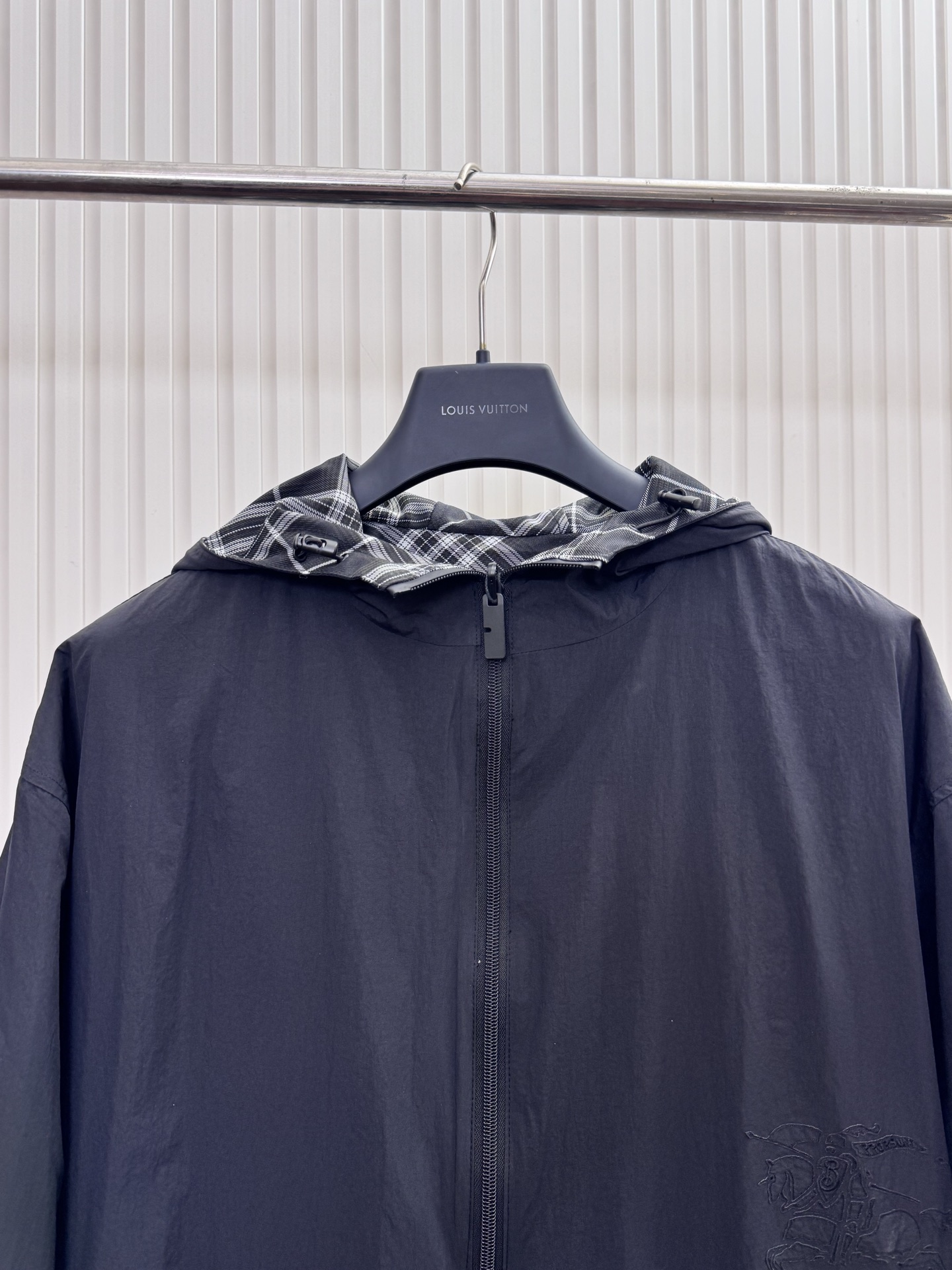 Burberry Bbr 巴宝莉黑白格纹战马刺绣双面穿外套