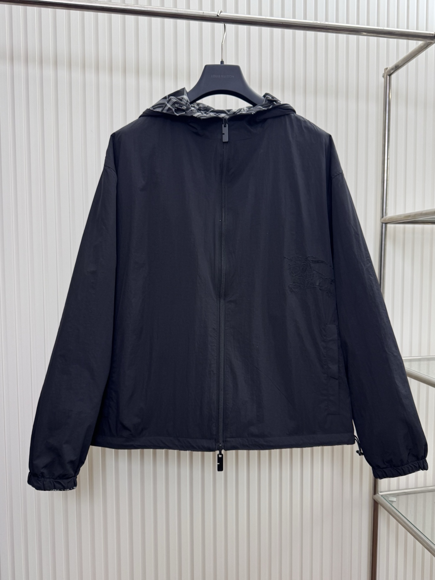 Burberry Bbr 巴宝莉黑白格纹战马刺绣双面穿外套