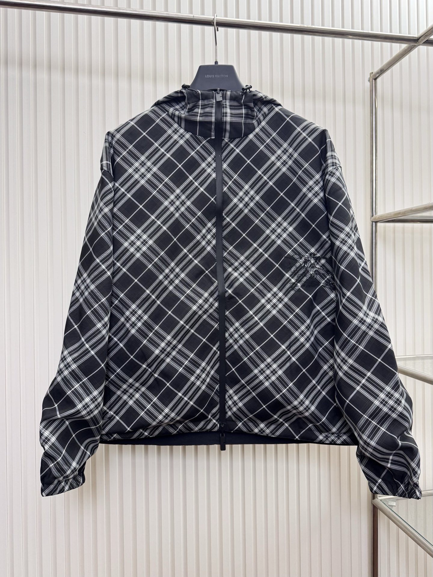 Burberry Bbr 巴宝莉黑白格纹战马刺绣双面穿外套