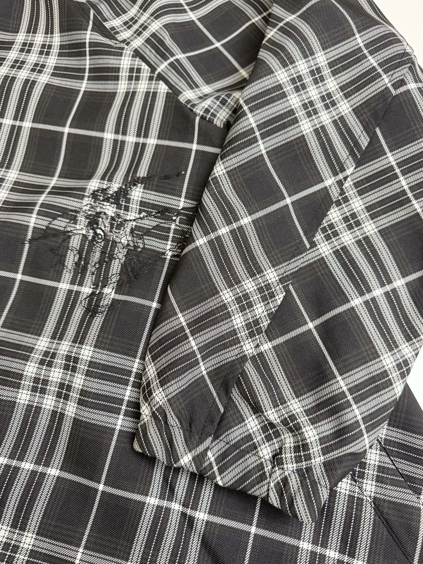 Burberry Bbr 巴宝莉黑白格纹战马刺绣双面穿外套