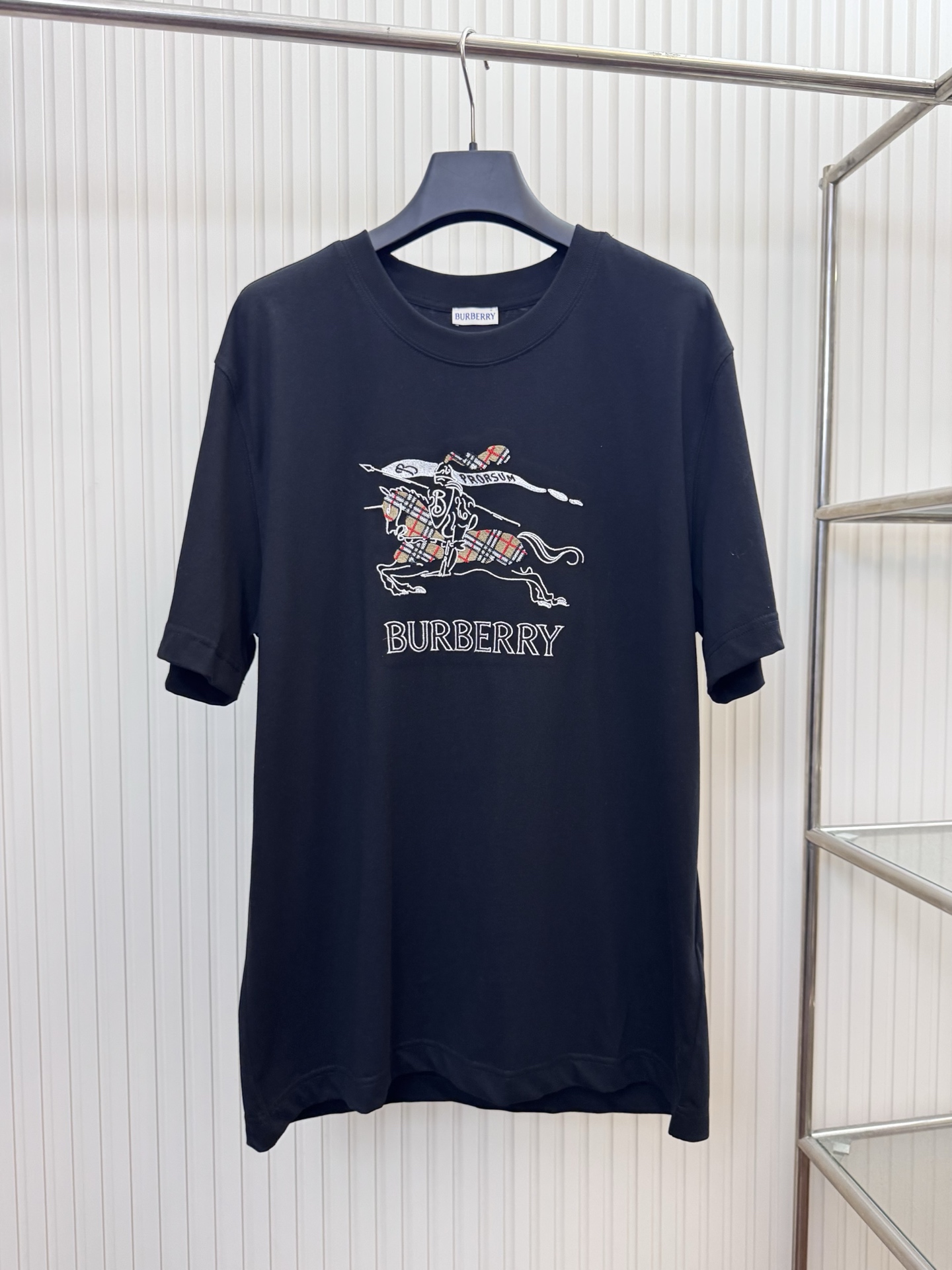 Burberry Bbr 巴宝莉ss26战马logo标识绣花短袖T恤
