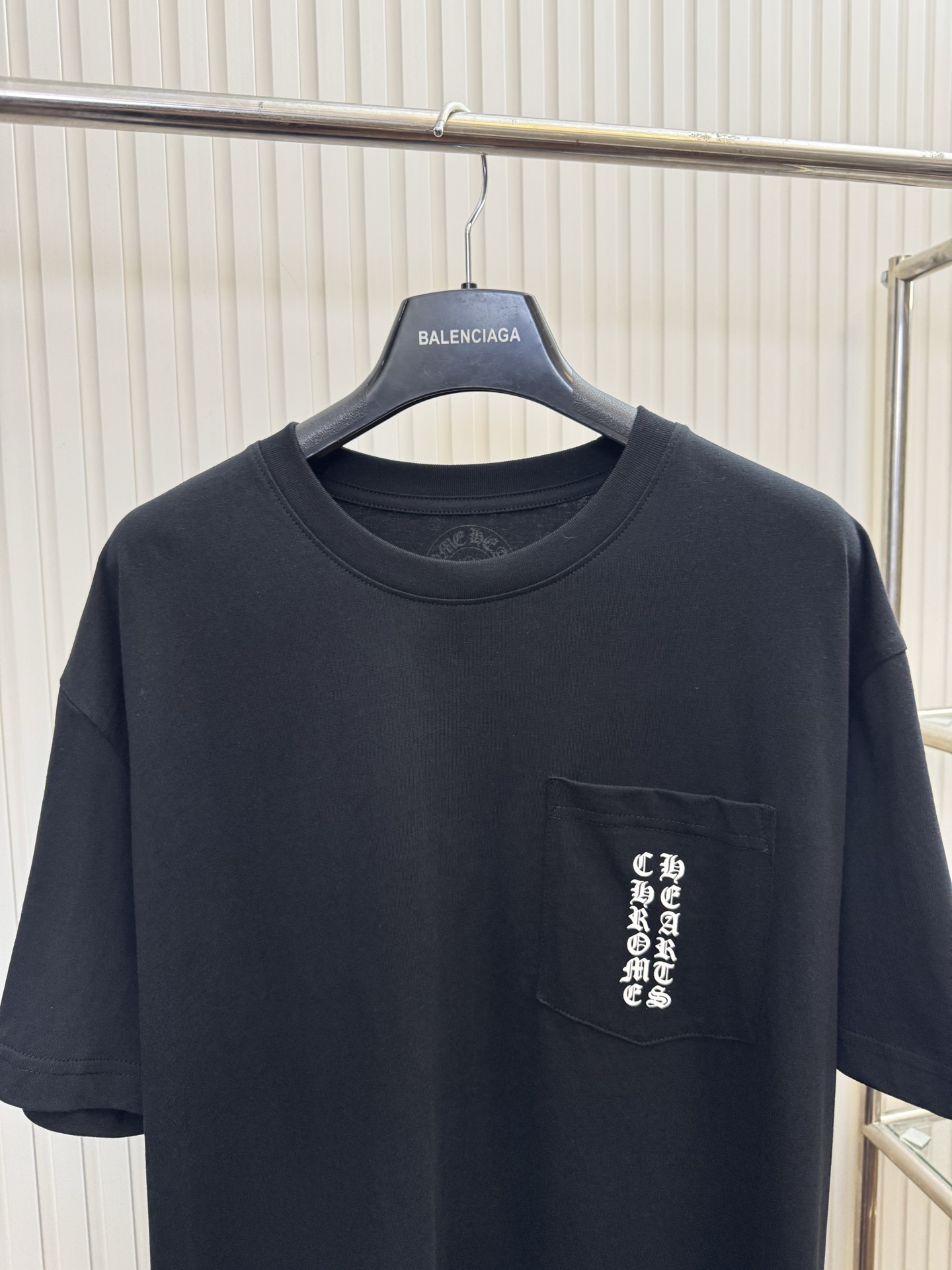 Chrome Hearts CH 克罗心粉色梵文字母口袋短袖T恤