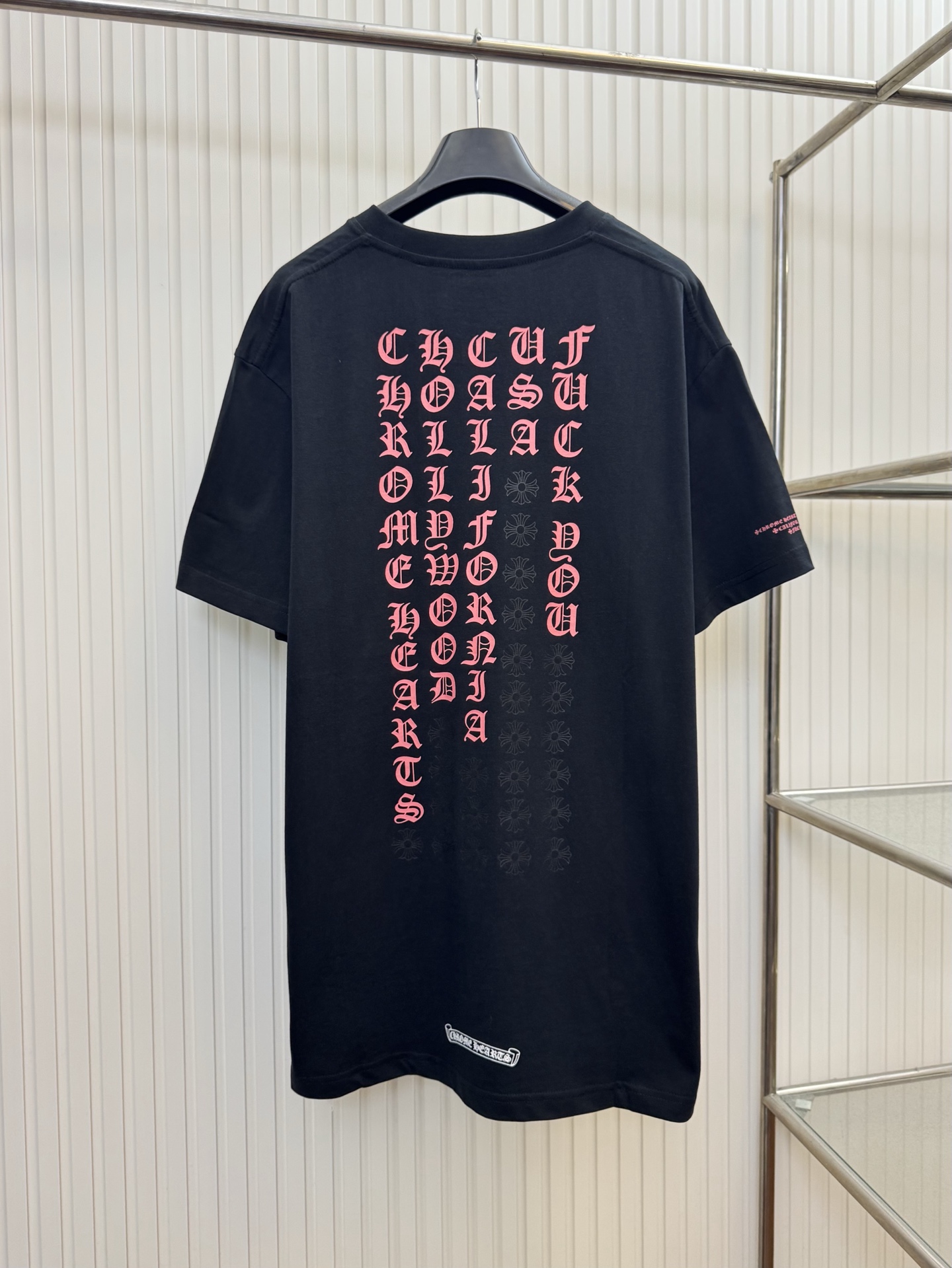 Chrome Hearts CH 克罗心粉色梵文字母口袋短袖T恤