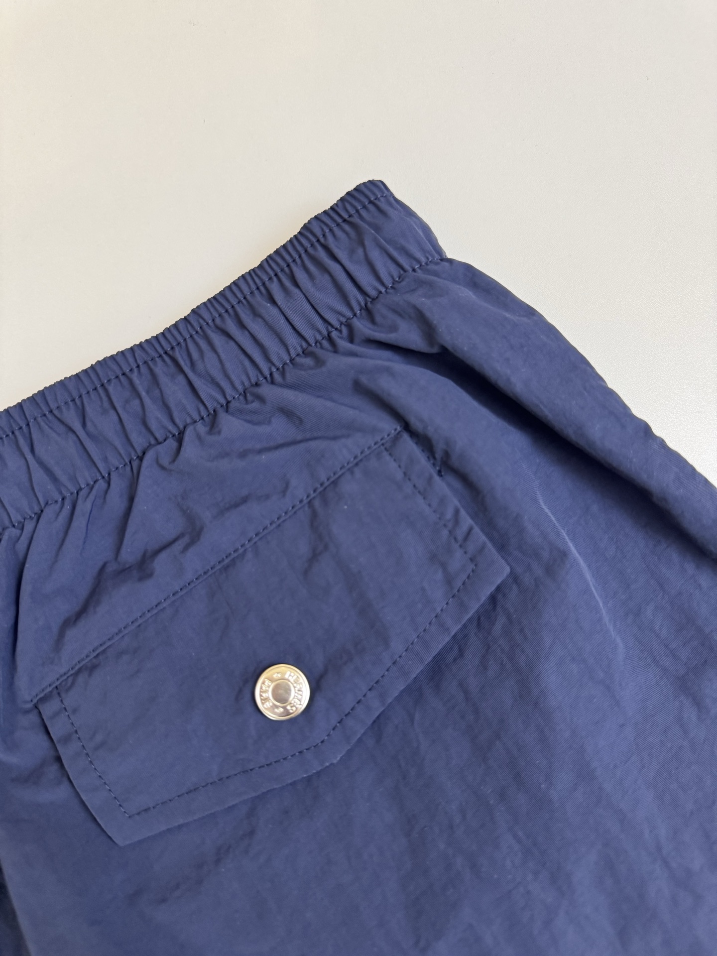Hermès Hremes 爱马仕 H小标刺绣沙滩速干短裤