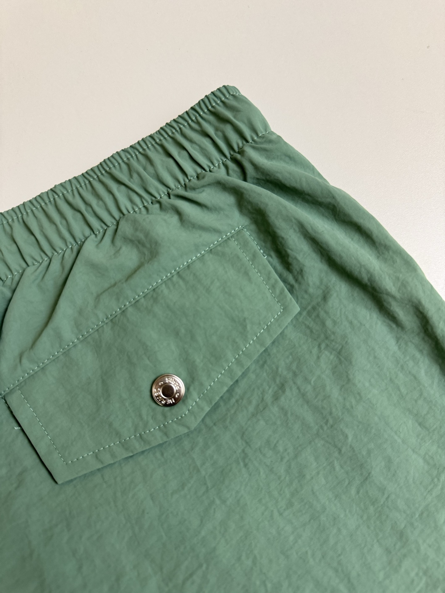 Hermès Hremes 爱马仕 H小标刺绣沙滩速干短裤