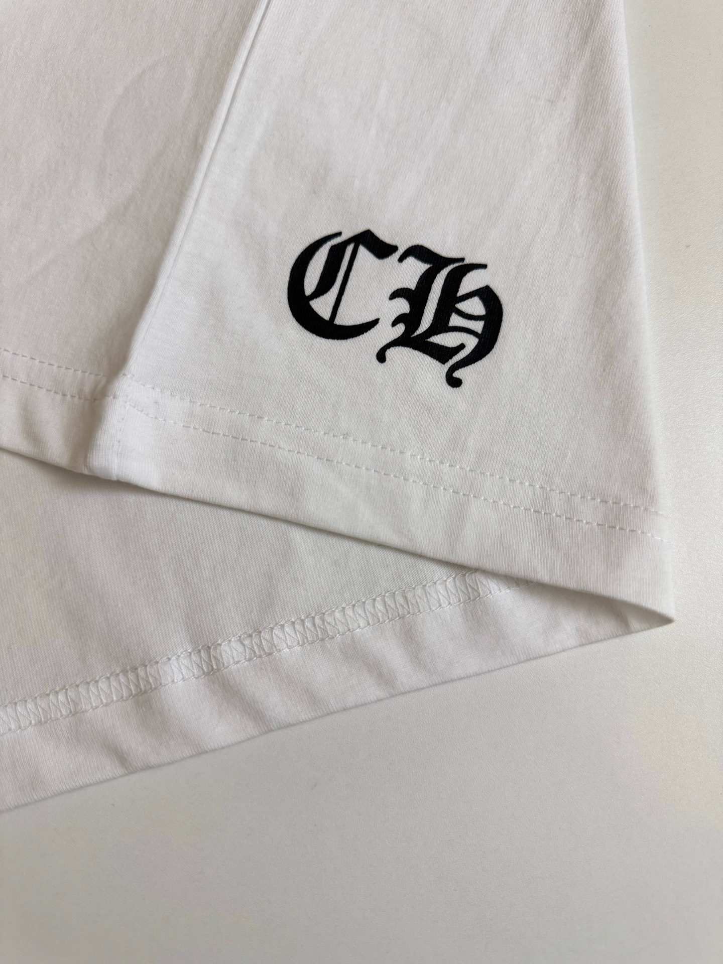 Chrome Hearts CH 克罗心伦敦限定藤蔓马蹄十字架短袖T恤