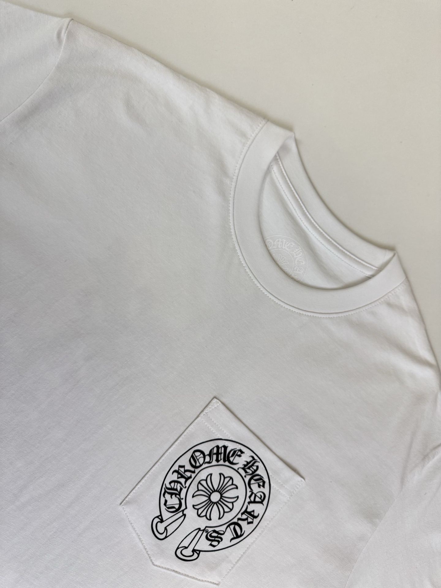 Chrome Hearts CH 克罗心伦敦限定藤蔓马蹄十字架短袖T恤