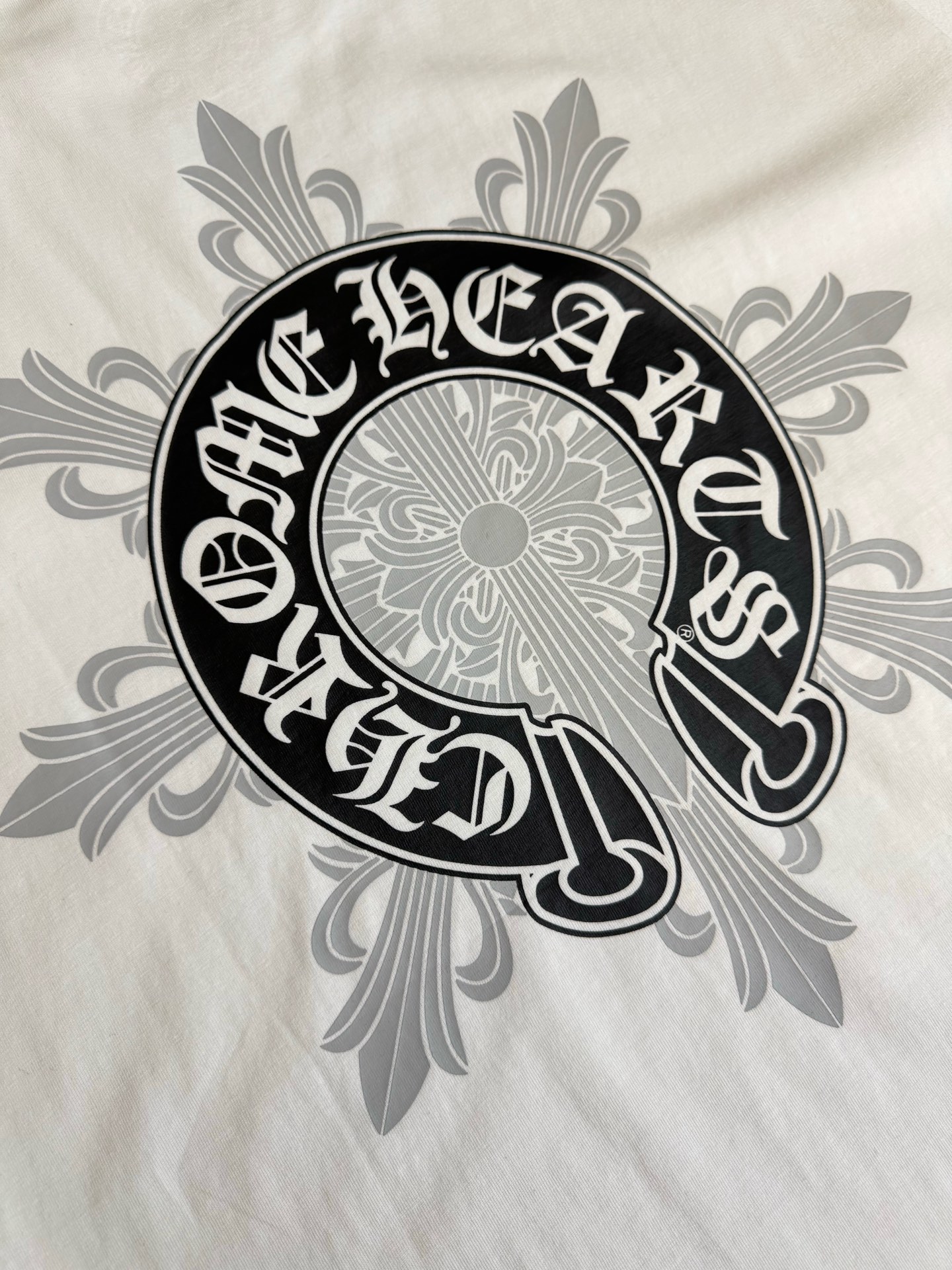 Chrome Hearts CH 克罗心伦敦限定藤蔓马蹄十字架短袖T恤